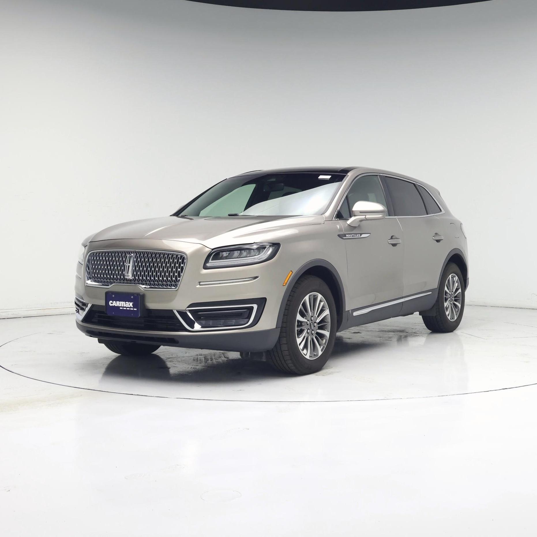 Thumbnail: 2019 Lincoln Nautilus - 4