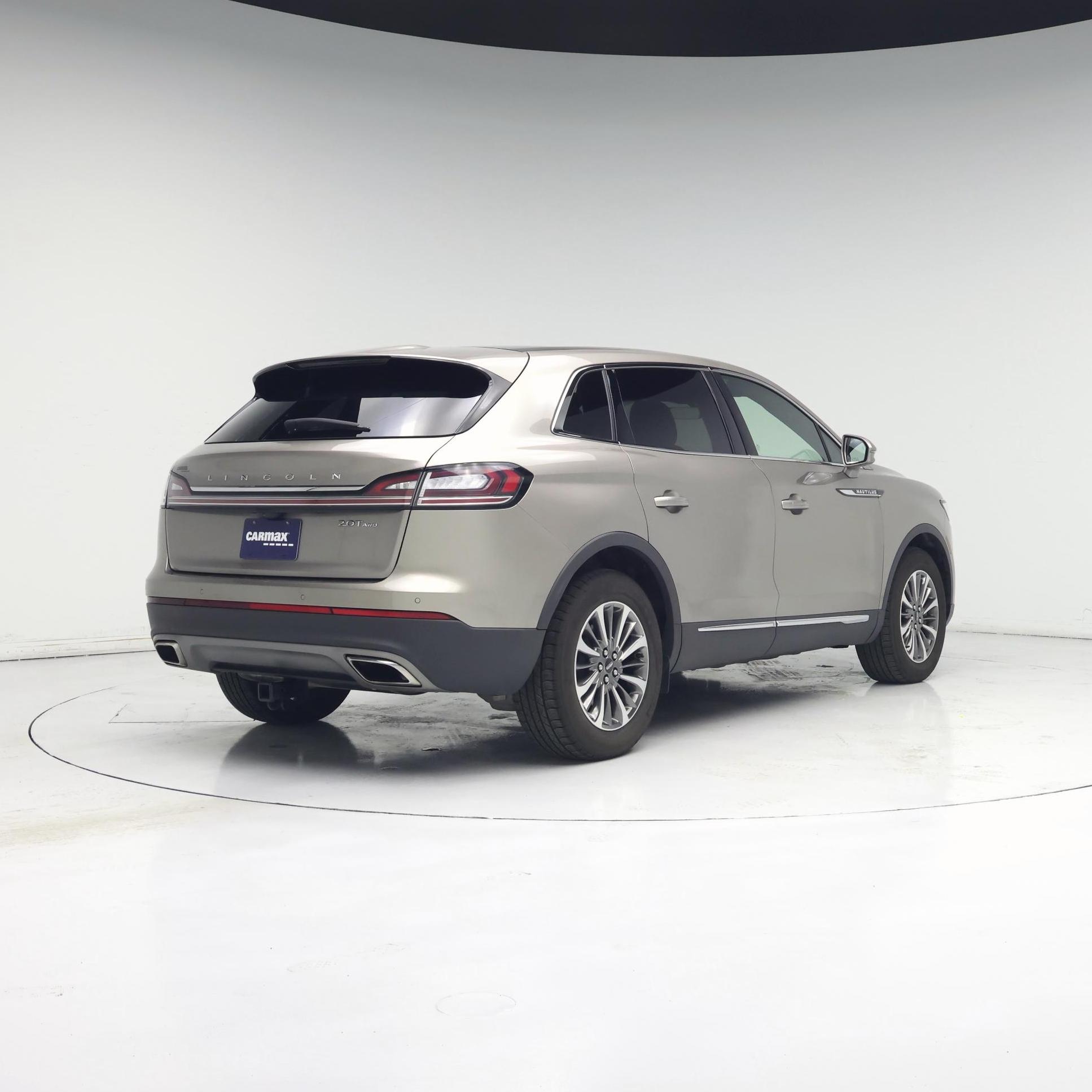 Thumbnail: 2019 Lincoln Nautilus - 8