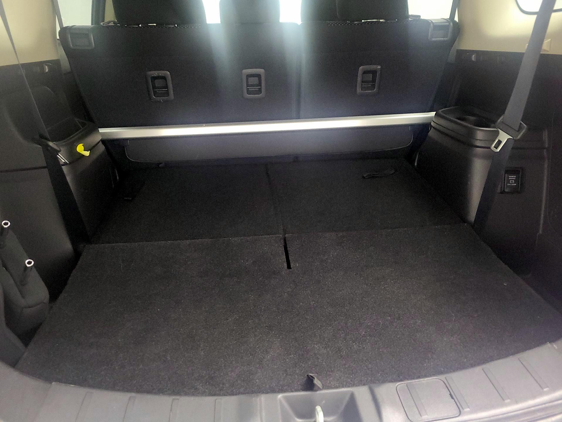 Thumbnail: 2017 Mitsubishi Outlander - 16