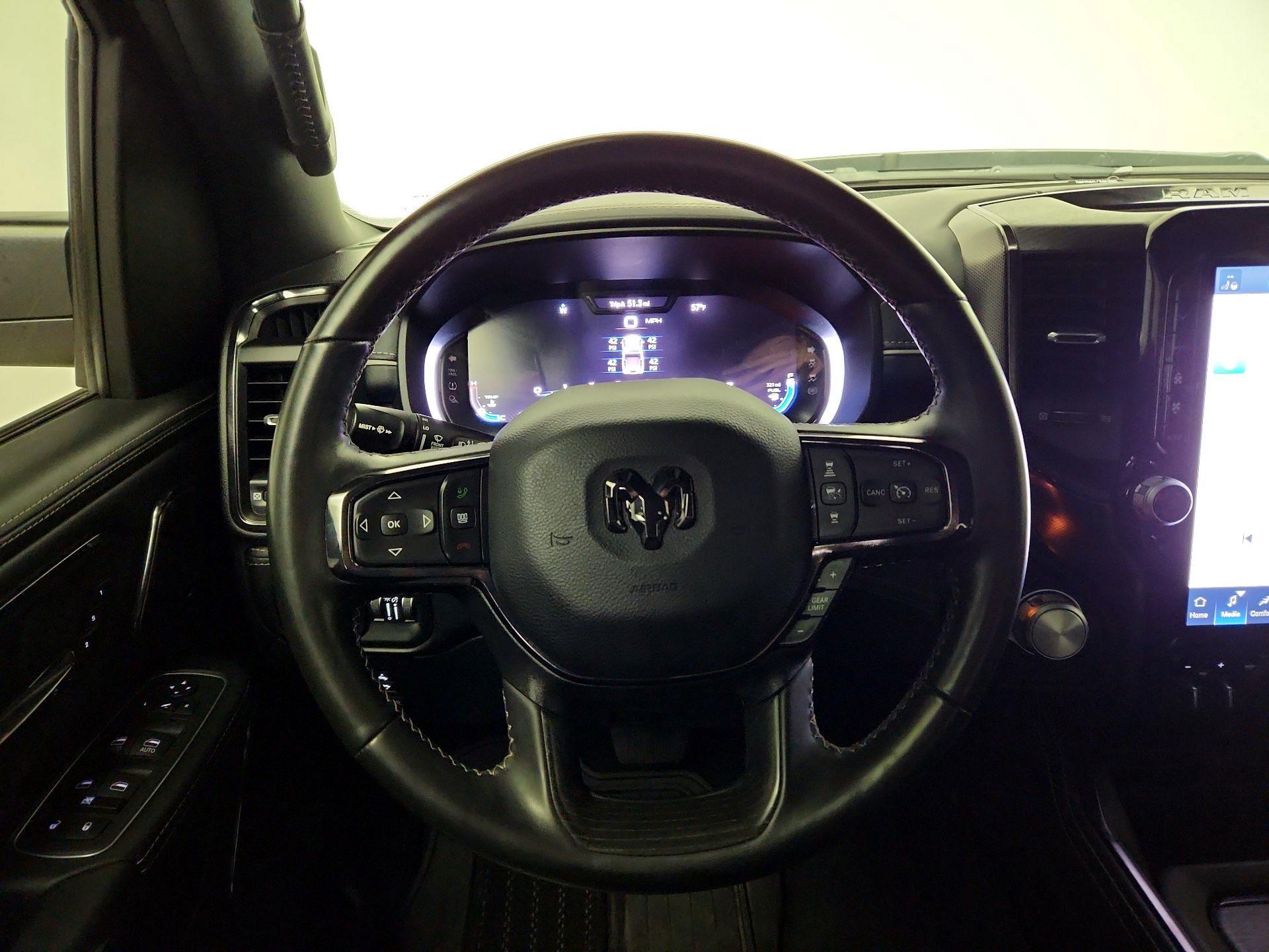 Thumbnail: 2023 RAM 1500 - 10