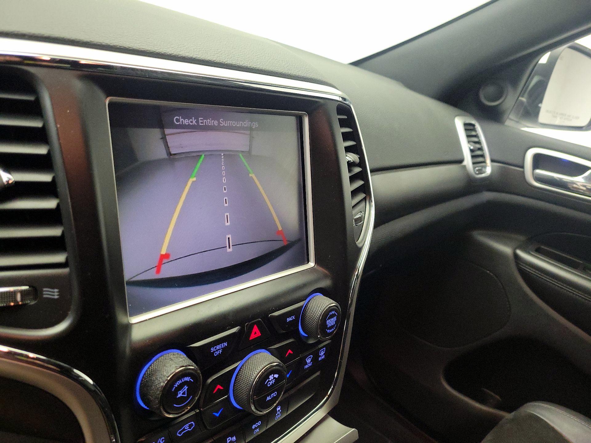 Thumbnail: 2015 Jeep Grand Cherokee - 14