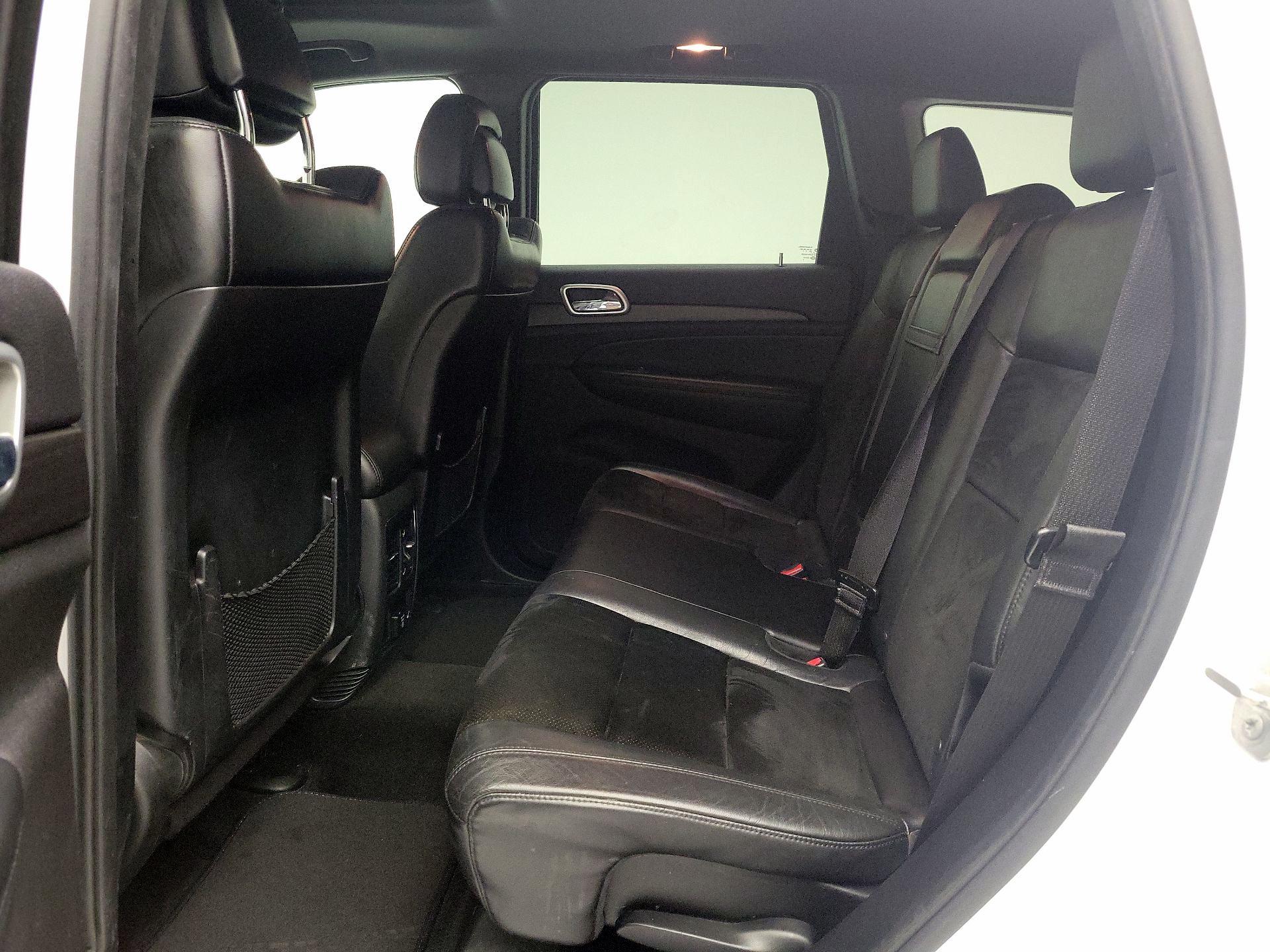 Thumbnail: 2015 Jeep Grand Cherokee - 20