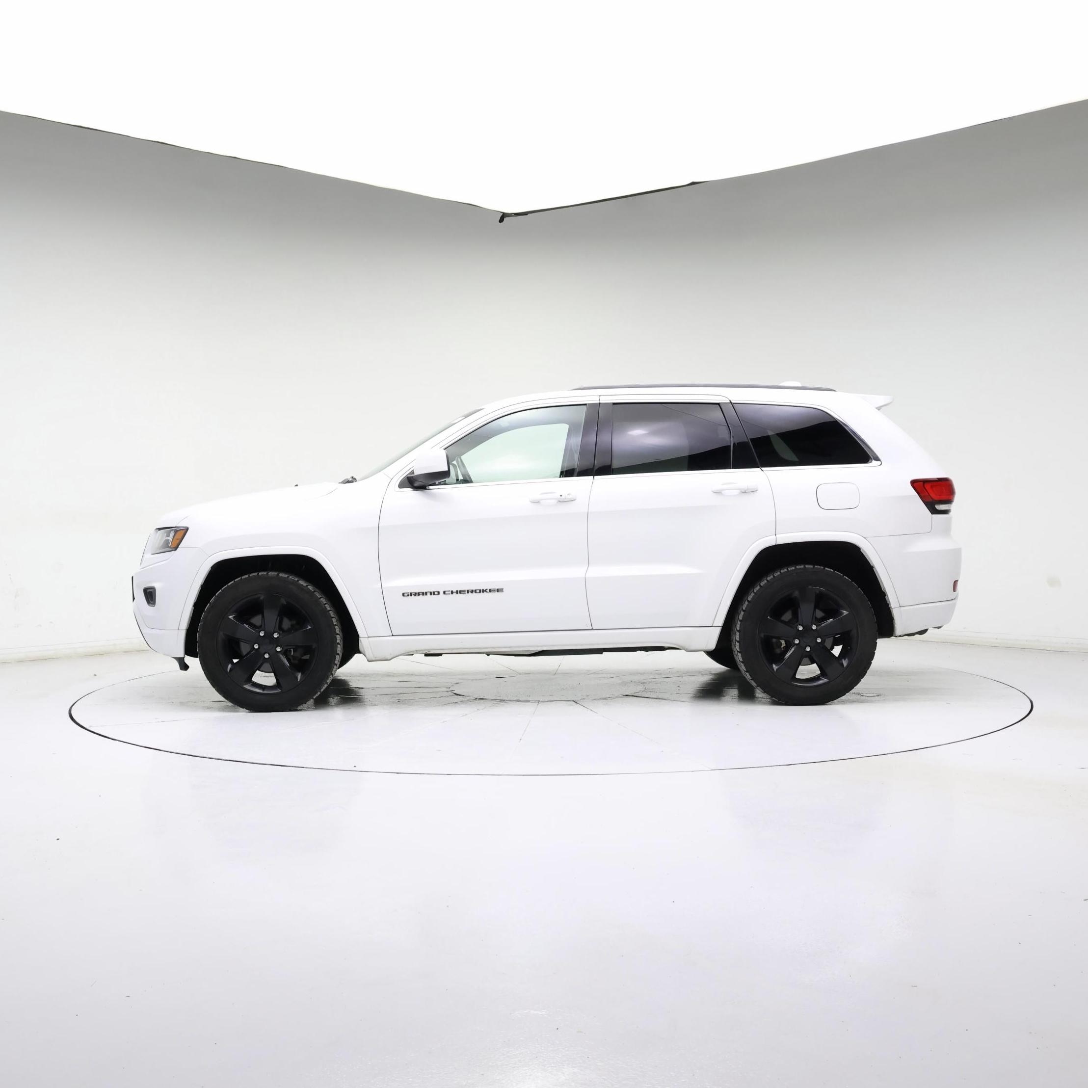 Thumbnail: 2015 Jeep Grand Cherokee - 3