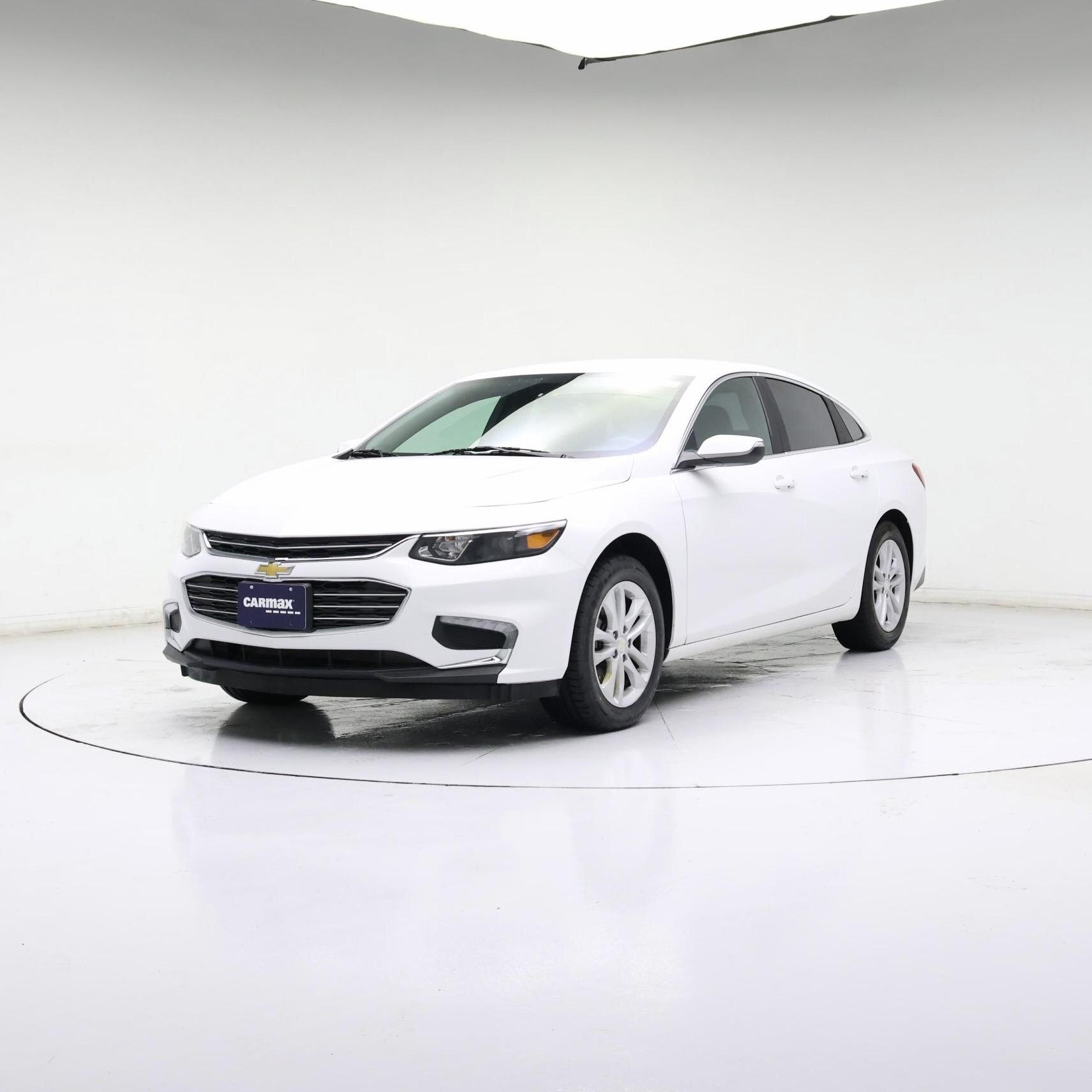 Thumbnail: 2017 Chevrolet Malibu - 4