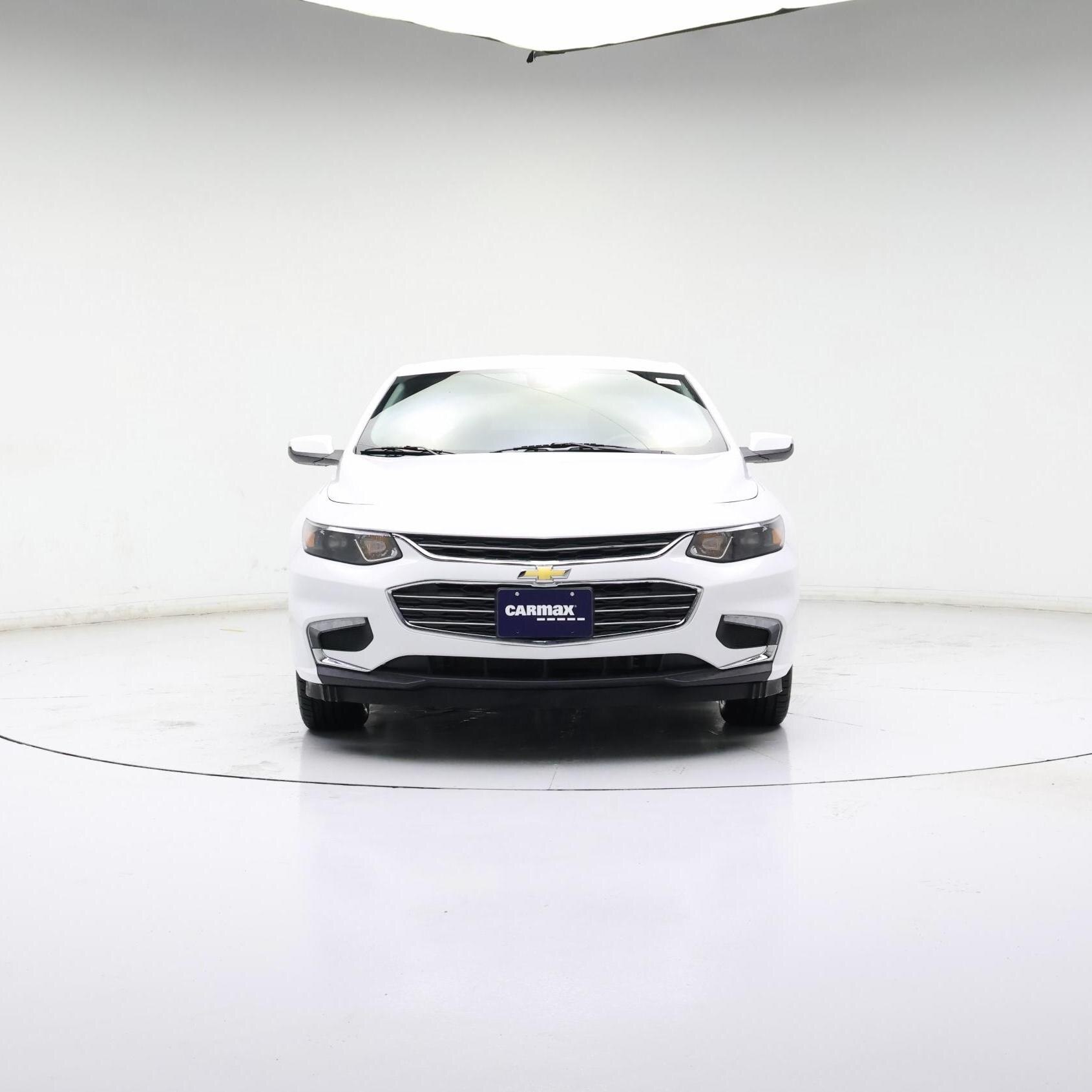 Thumbnail: 2017 Chevrolet Malibu - 5