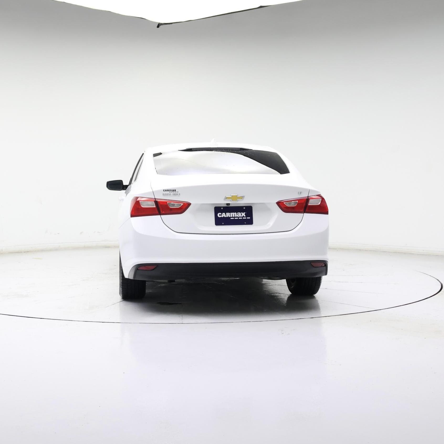 Thumbnail: 2017 Chevrolet Malibu - 6