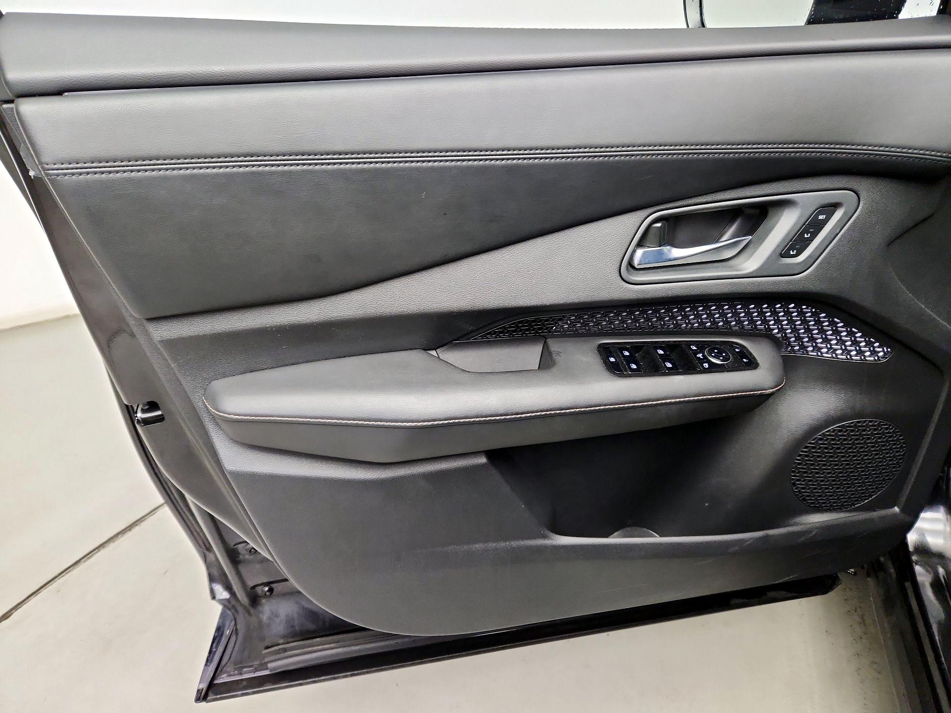 Thumbnail: 2024 Nissan Ariya - 12