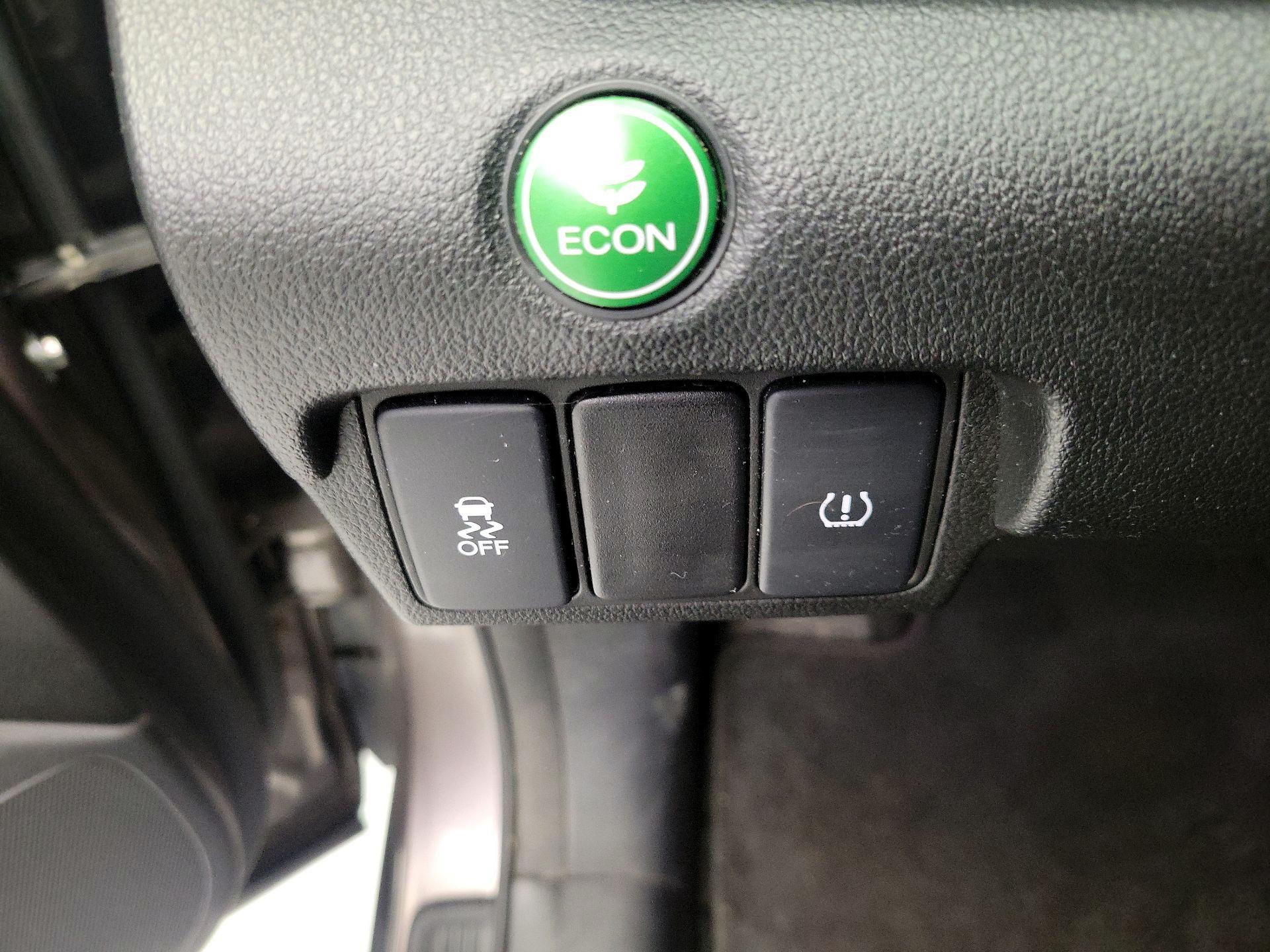 Thumbnail: 2015 Honda CR-V - 13