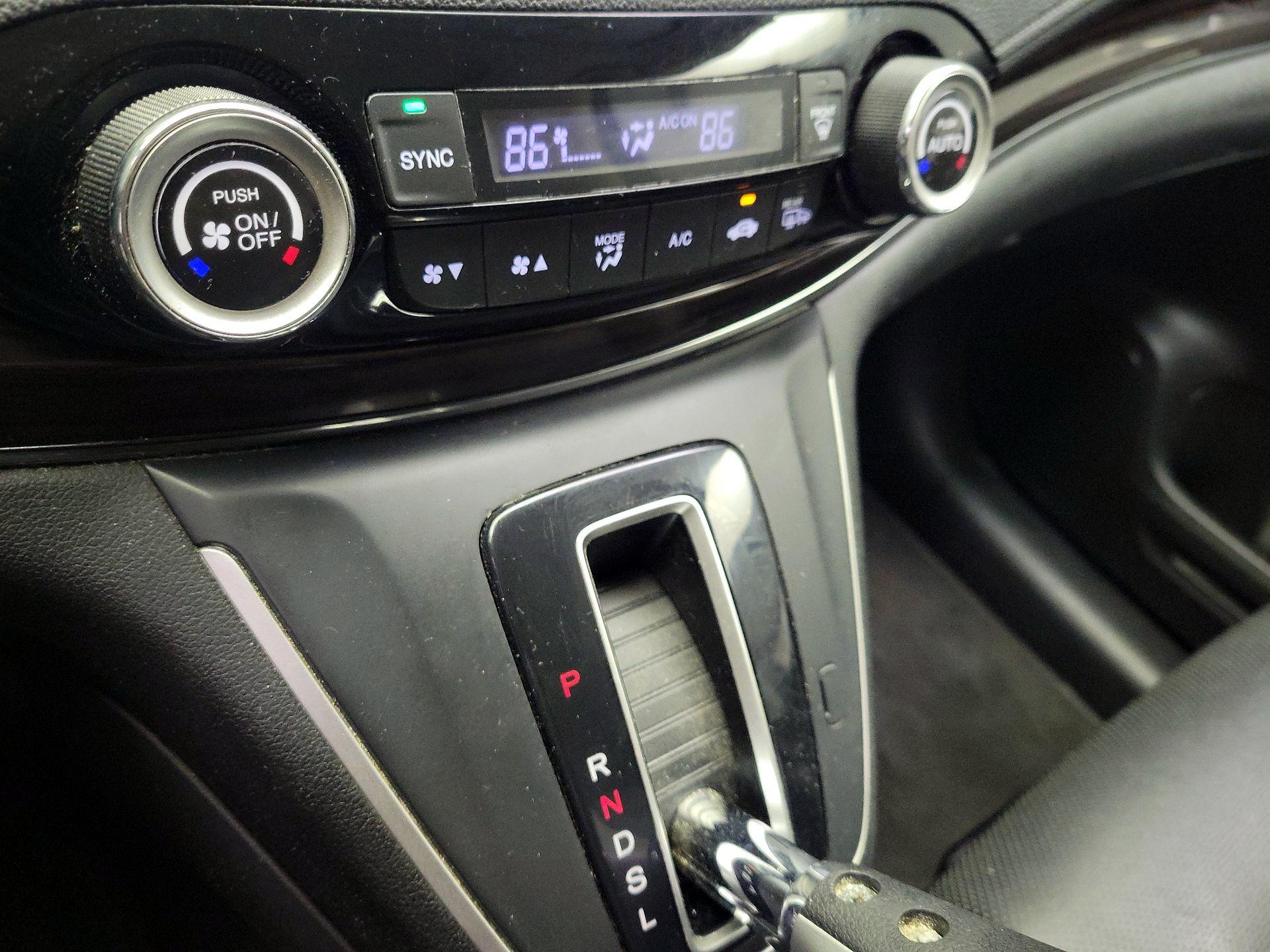 Thumbnail: 2015 Honda CR-V - 16