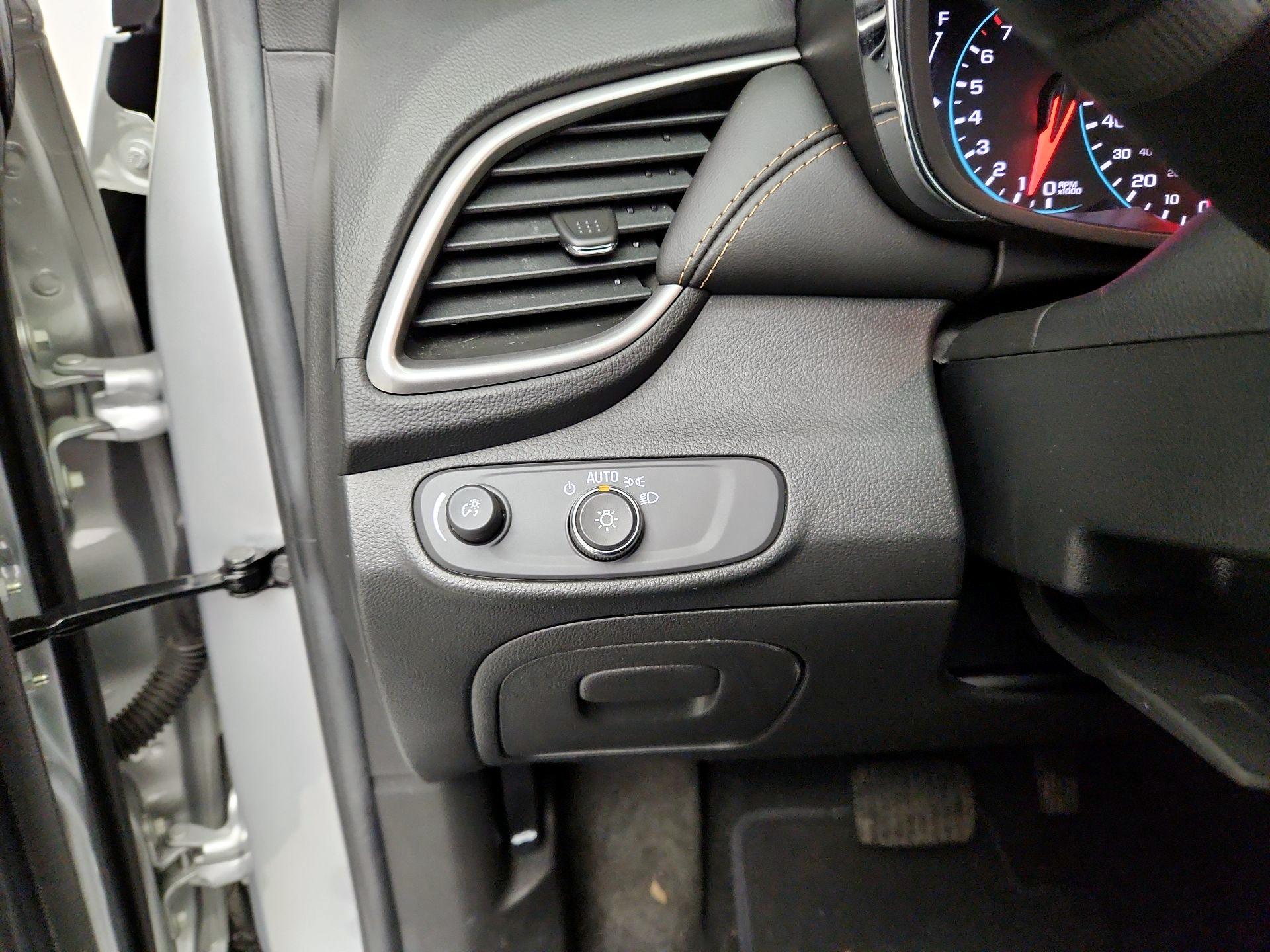 Thumbnail: 2021 Chevrolet Trax - 13