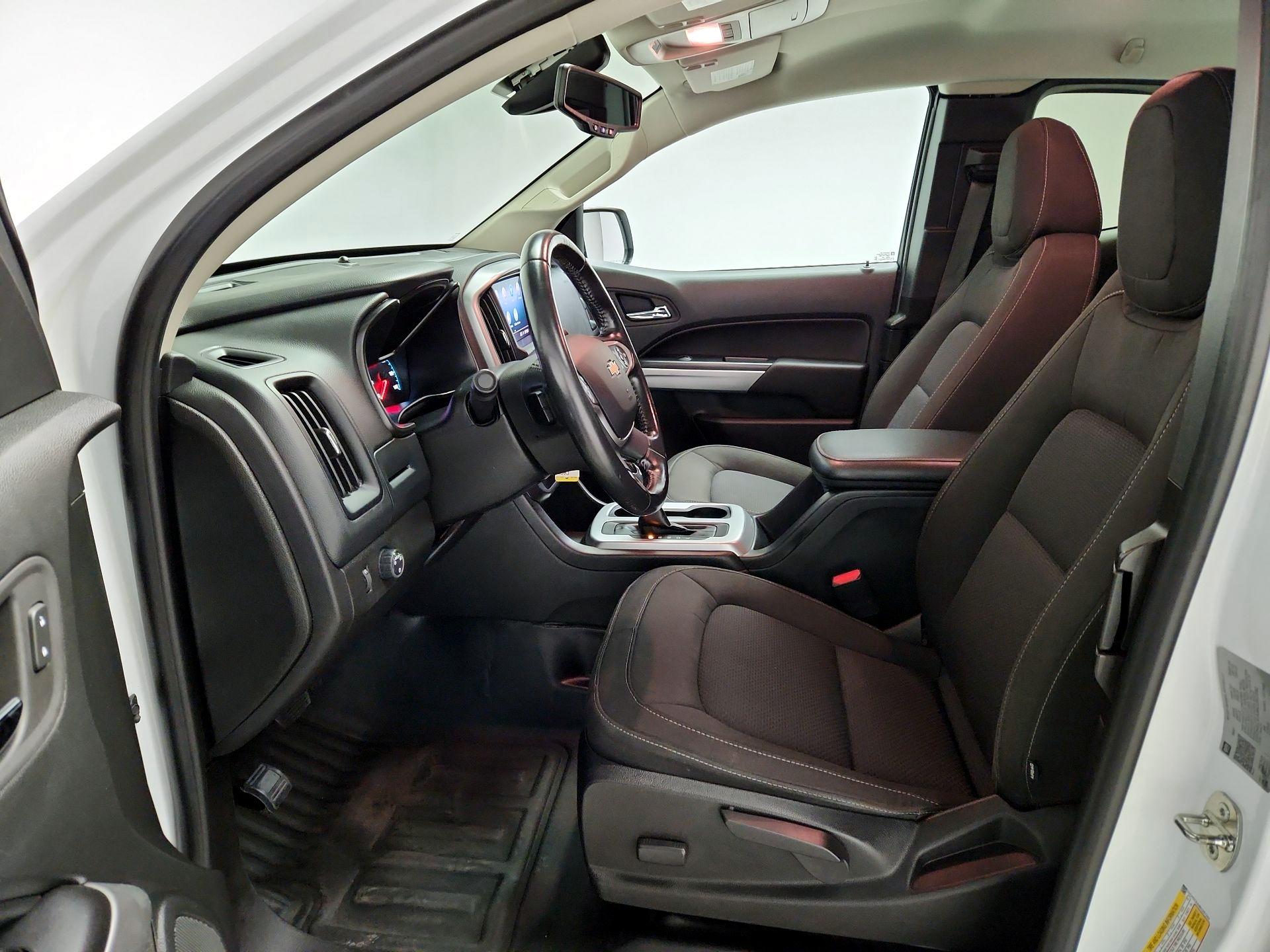 Thumbnail: 2022 Chevrolet Colorado - 11