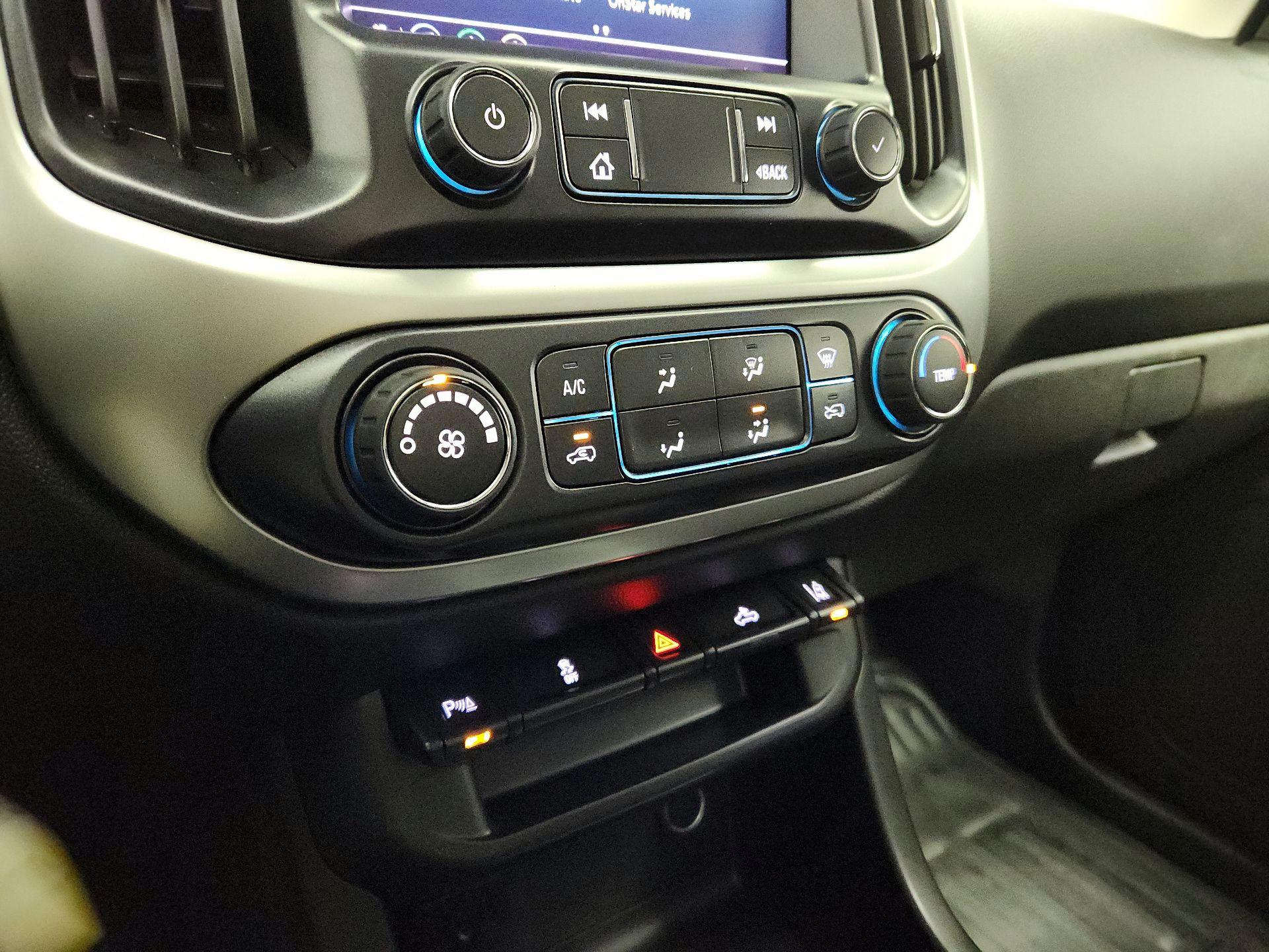 Thumbnail: 2022 Chevrolet Colorado - 16