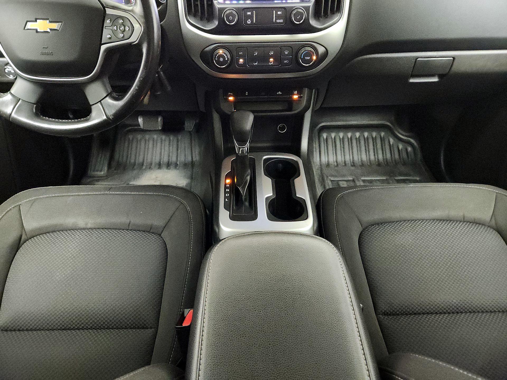 Thumbnail: 2022 Chevrolet Colorado - 17