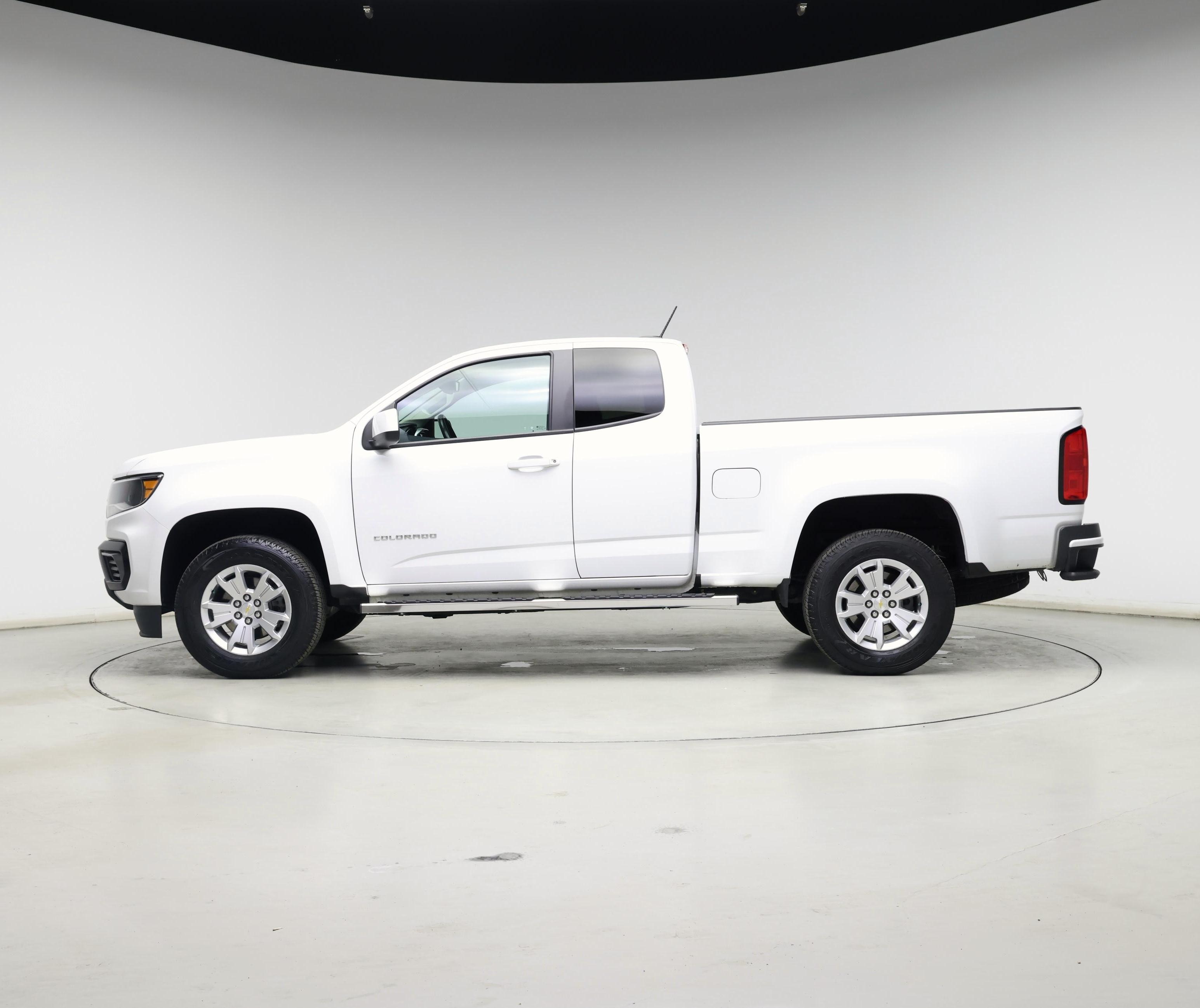 Thumbnail: 2022 Chevrolet Colorado - 3