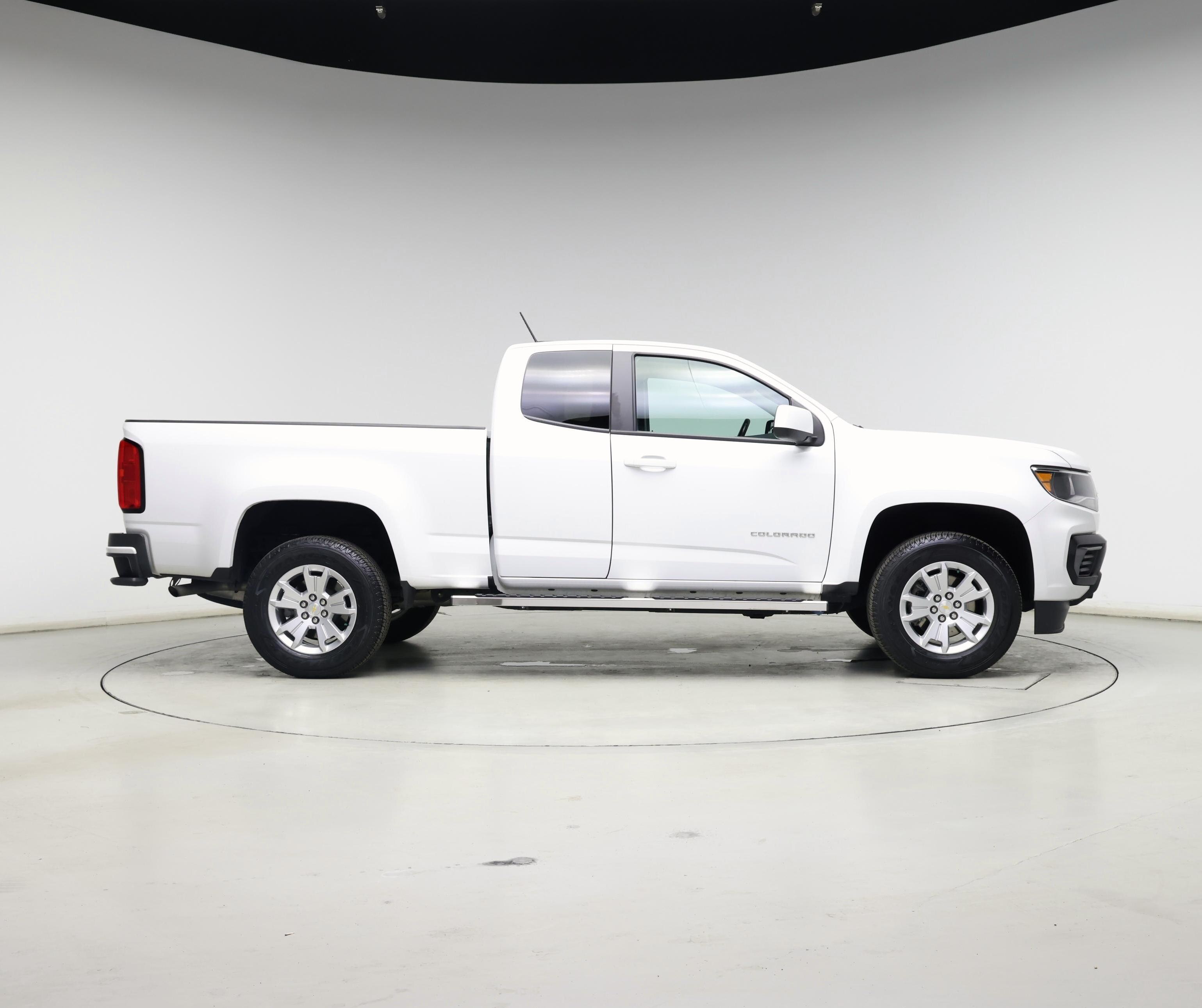 Thumbnail: 2022 Chevrolet Colorado - 7