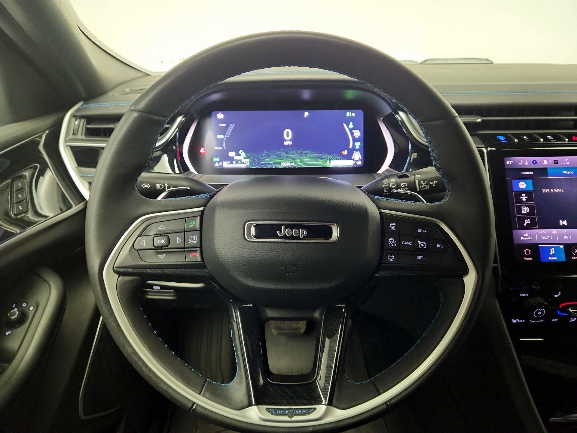 Thumbnail: 2022 Jeep Grand Cherokee - 10