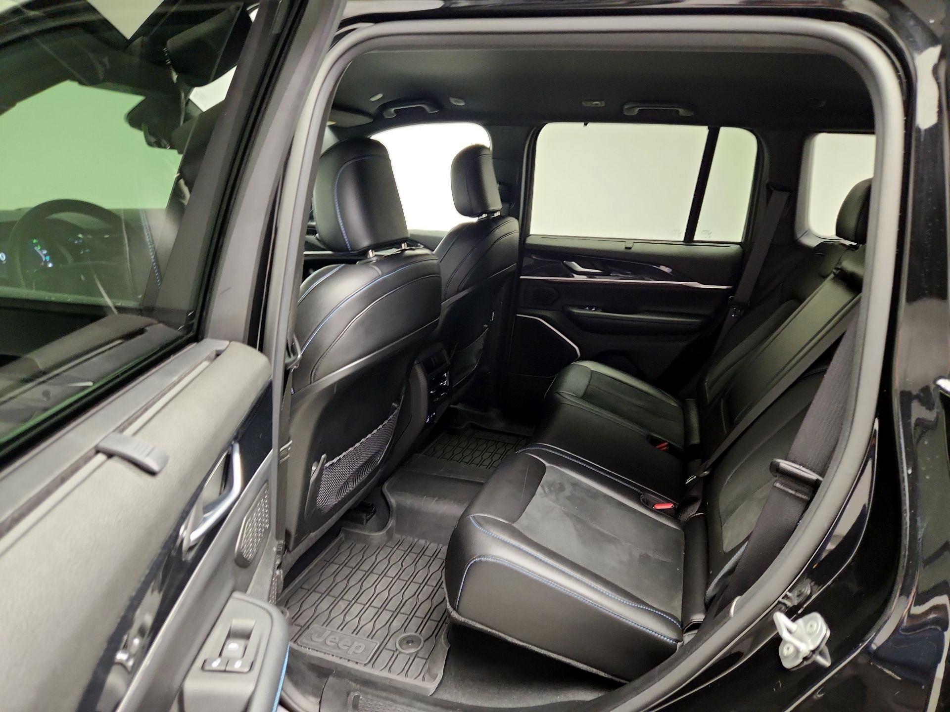 Thumbnail: 2022 Jeep Grand Cherokee - 20