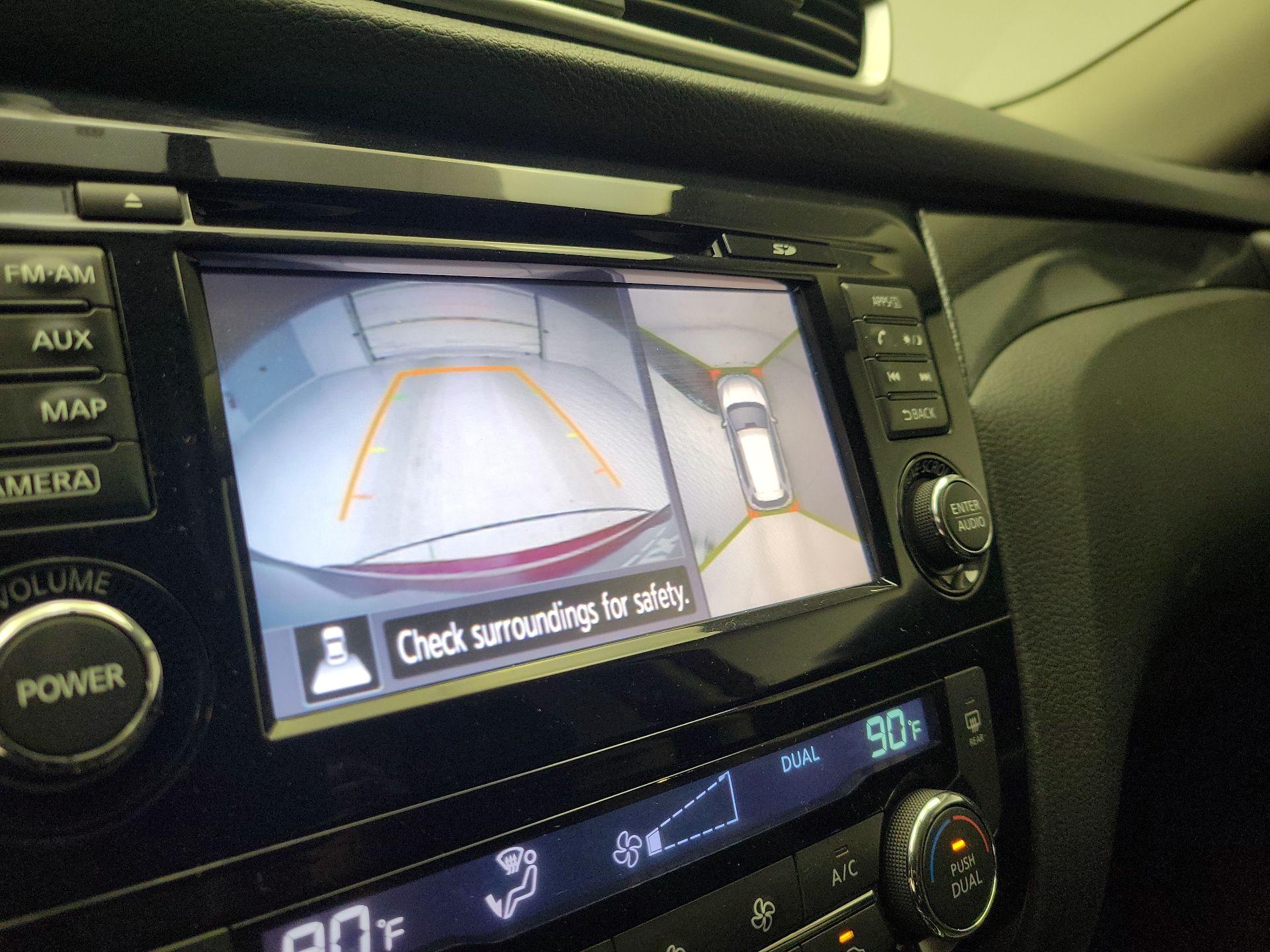 Thumbnail: 2014 Nissan Rogue - 15