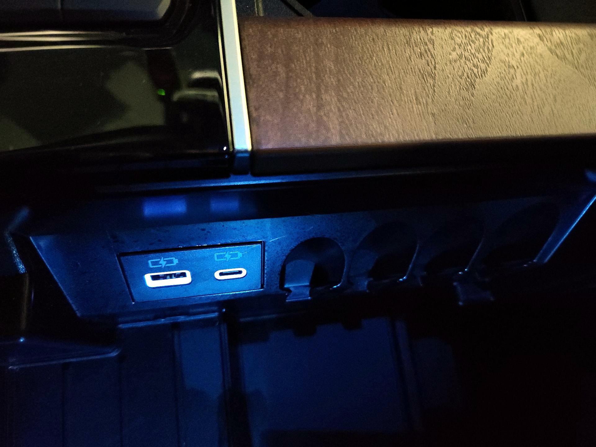 Thumbnail: 2024 Toyota Tundra - 18