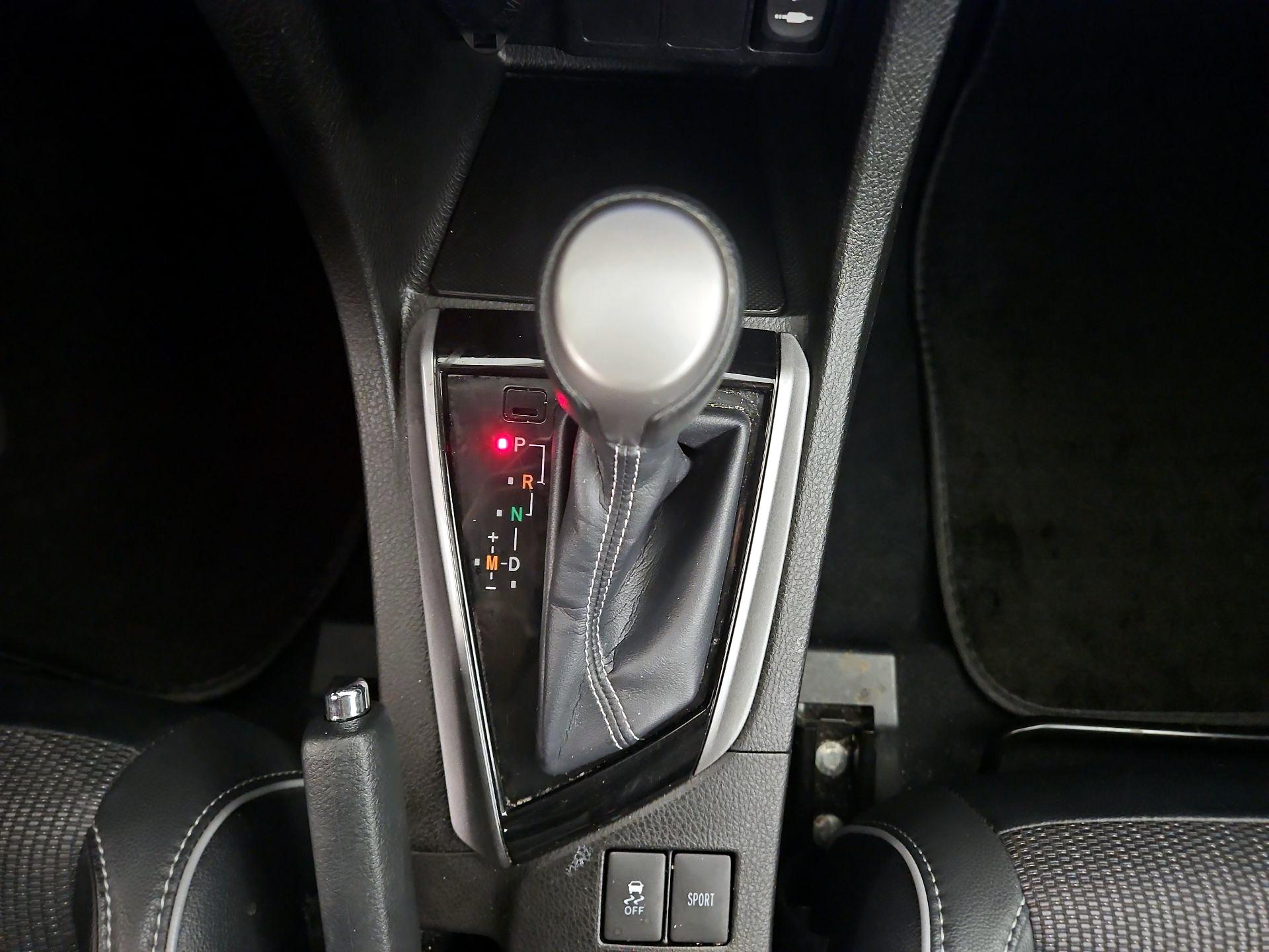 Thumbnail: 2014 Toyota Corolla - 17