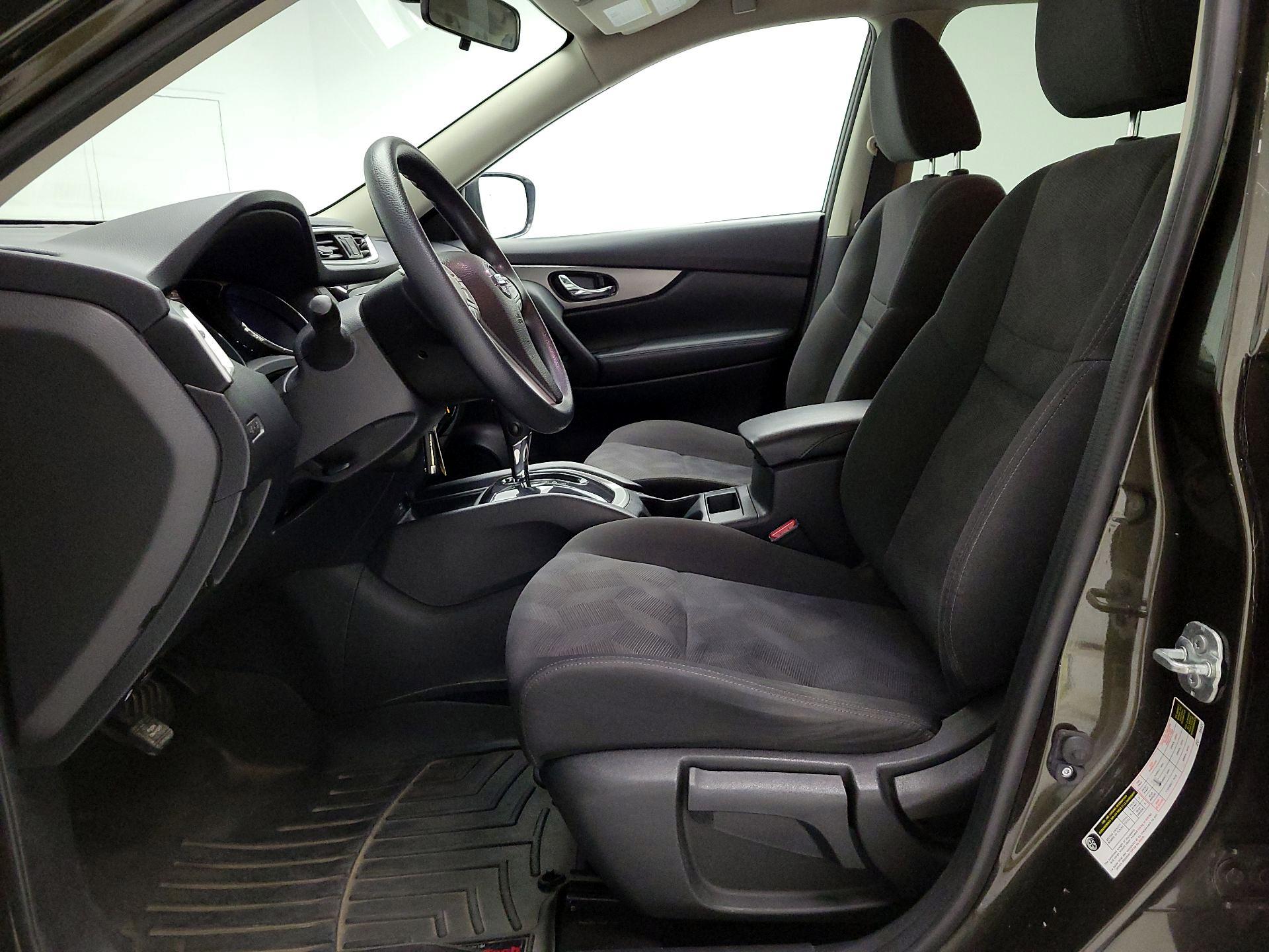 Thumbnail: 2016 Nissan Rogue - 11