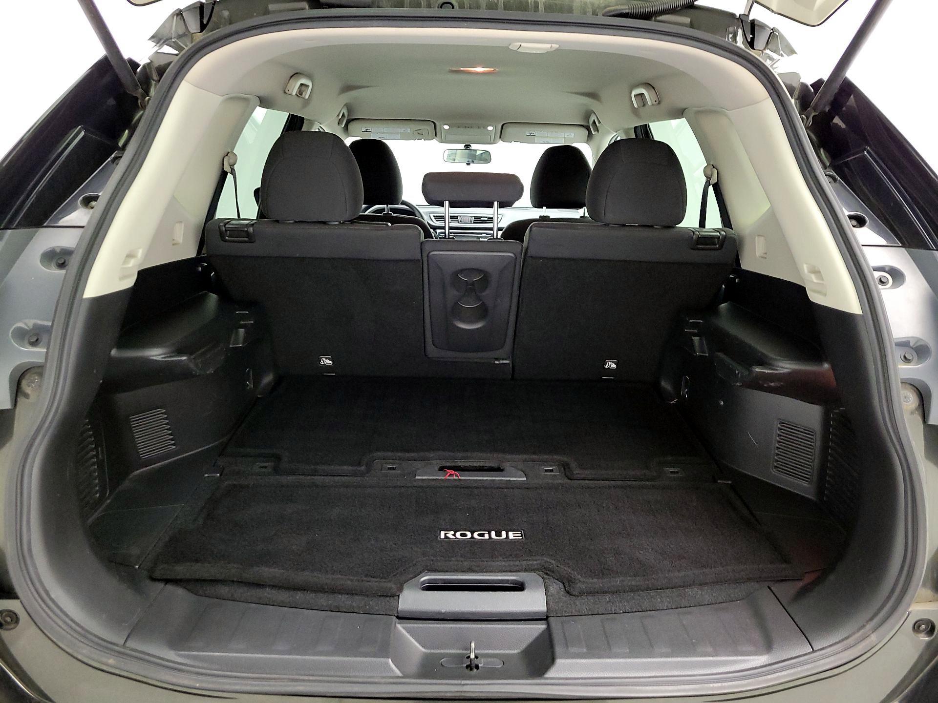 Thumbnail: 2016 Nissan Rogue - 20