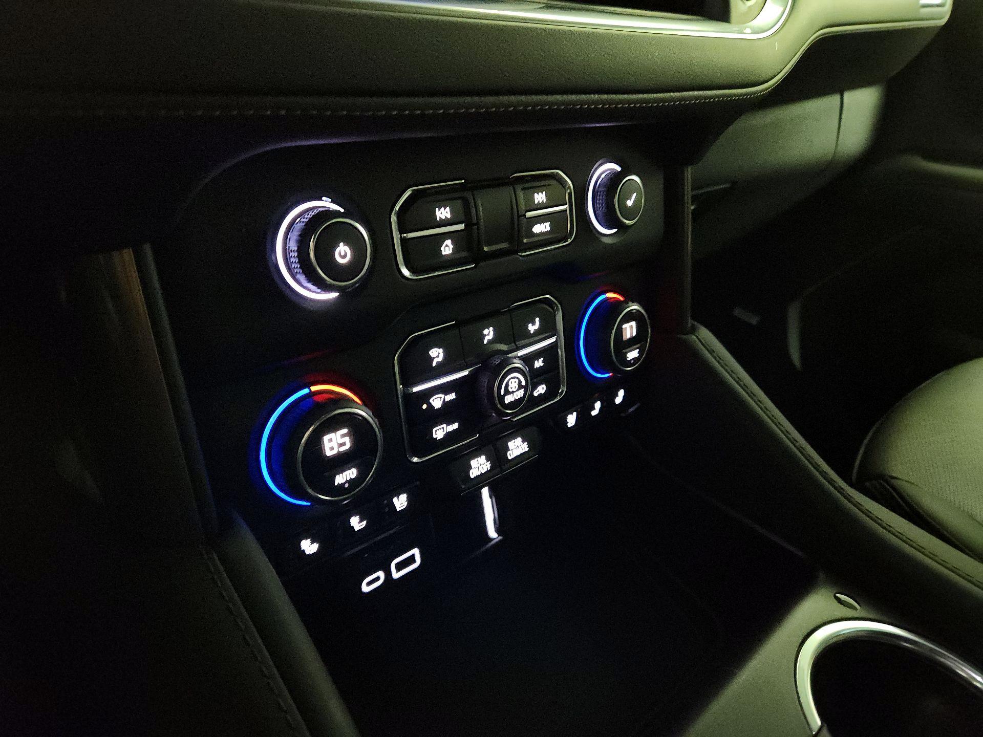 Thumbnail: 2021 Chevrolet Tahoe - 17