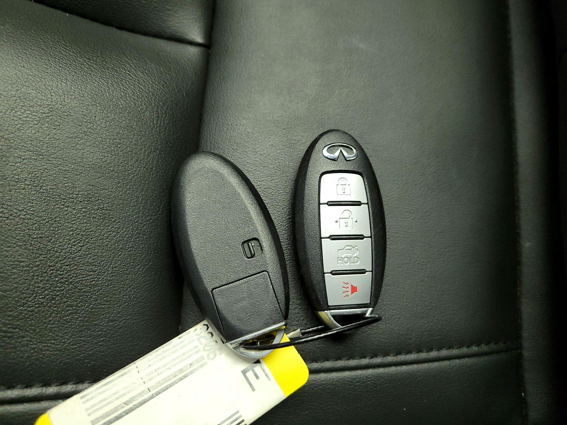 Thumbnail: 2017 INFINITI Q60 - 18