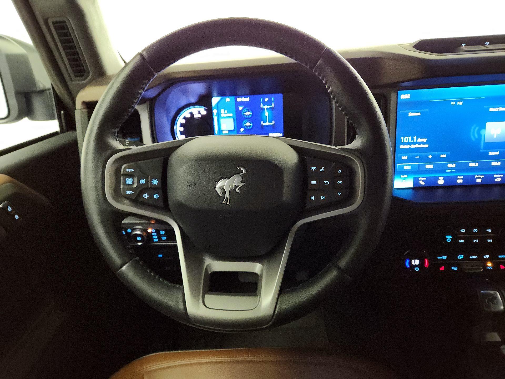 Thumbnail: 2023 Ford Bronco - 10