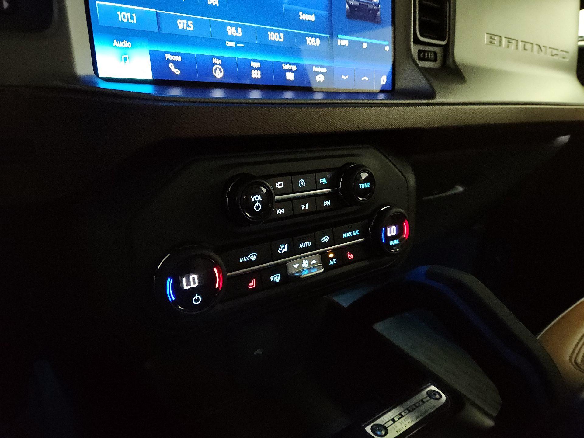 Thumbnail: 2023 Ford Bronco - 17