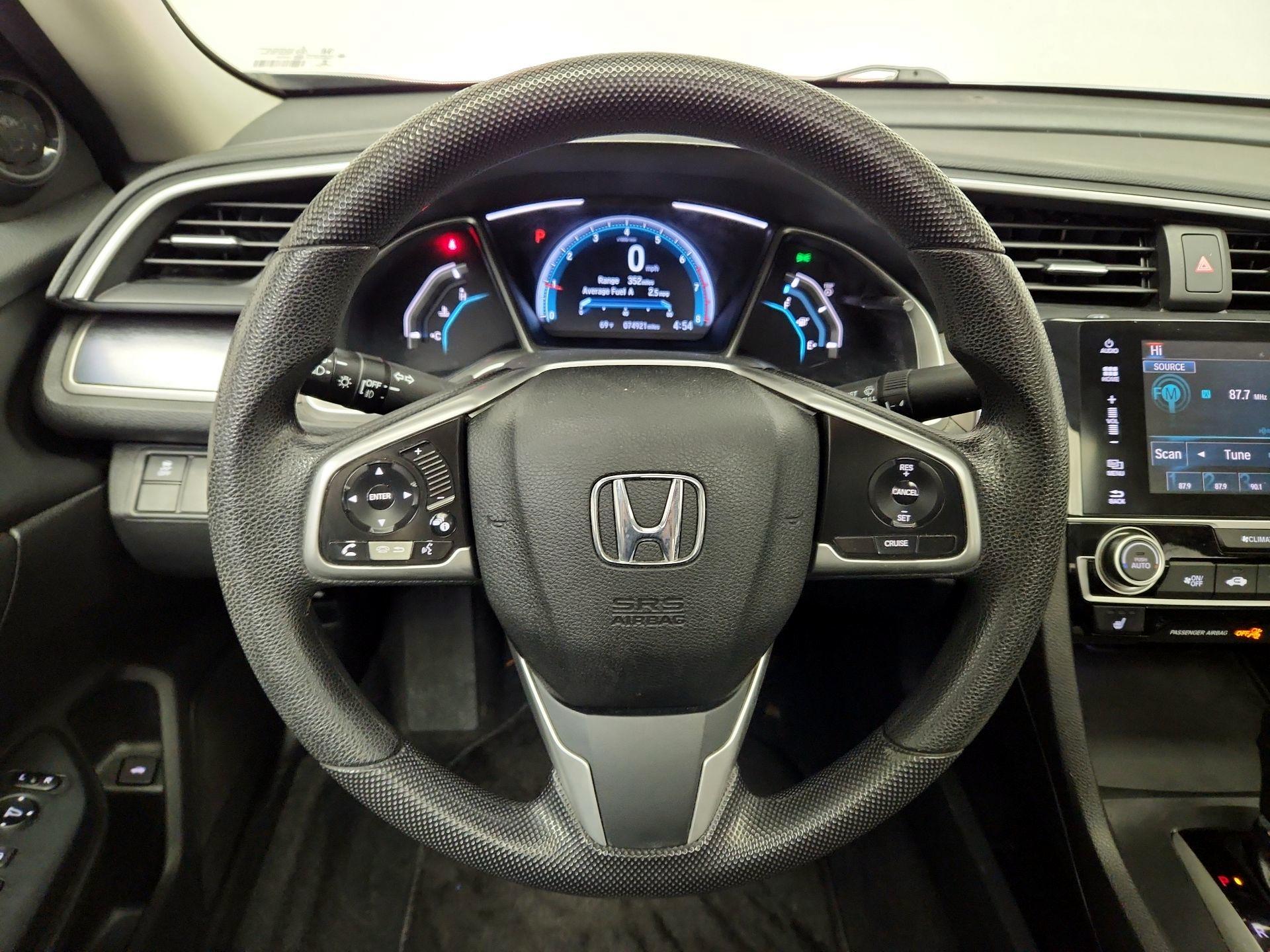 Thumbnail: 2017 Honda Civic - 10