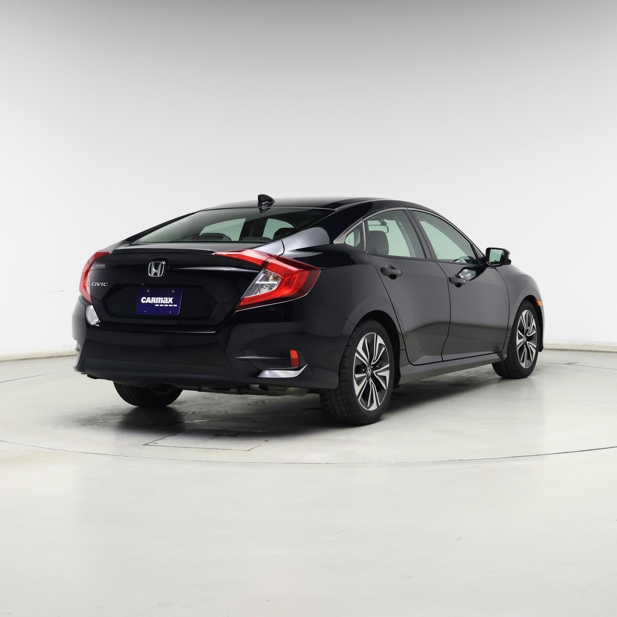 Thumbnail: 2017 Honda Civic - 8