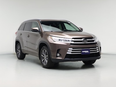 2017 Toyota Highlander SE