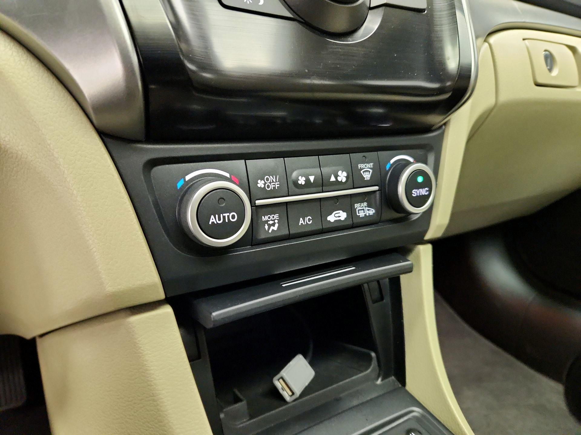 Thumbnail: 2016 Acura ILX - 16