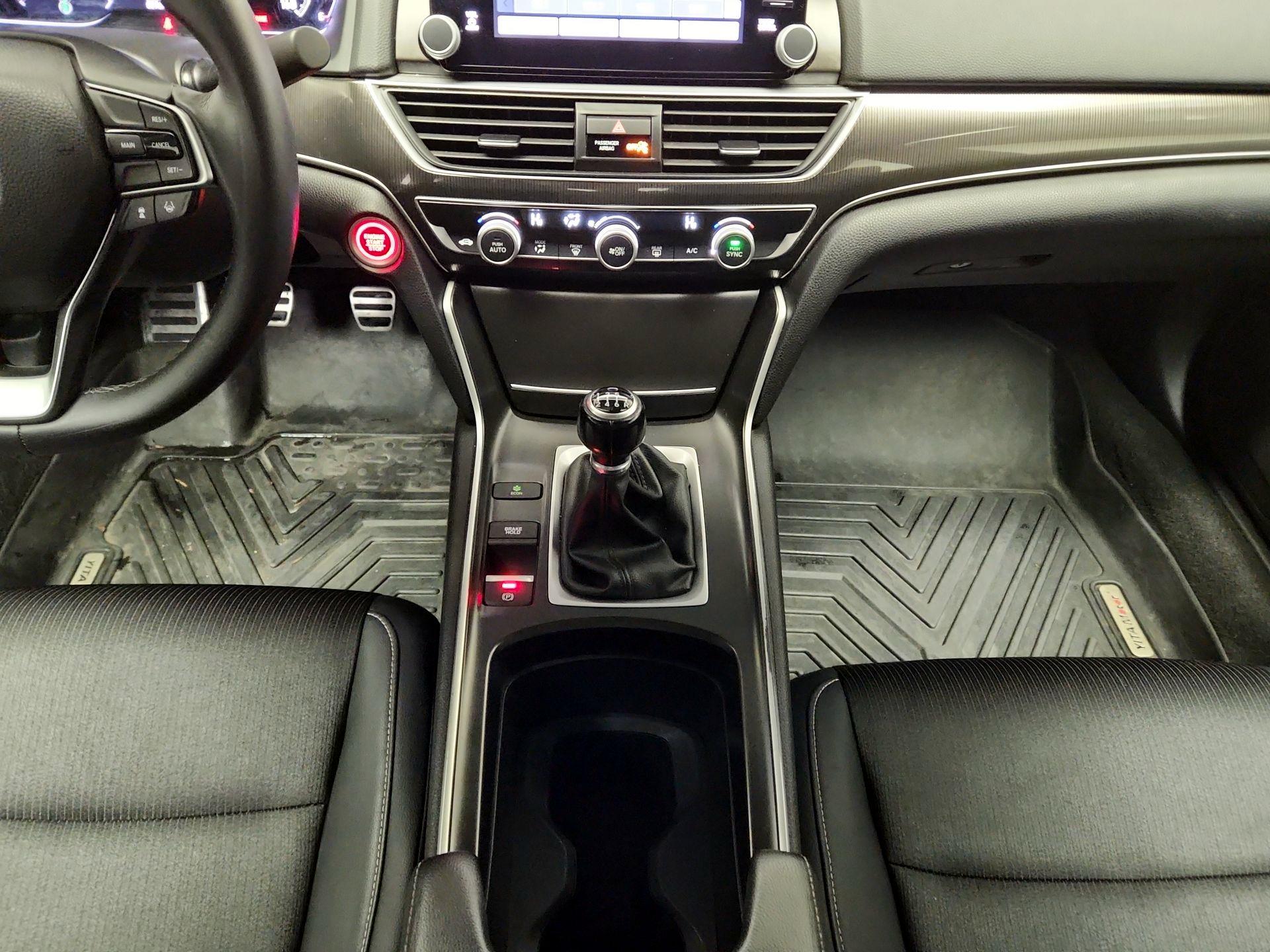 Thumbnail: 2018 Honda Accord - 17