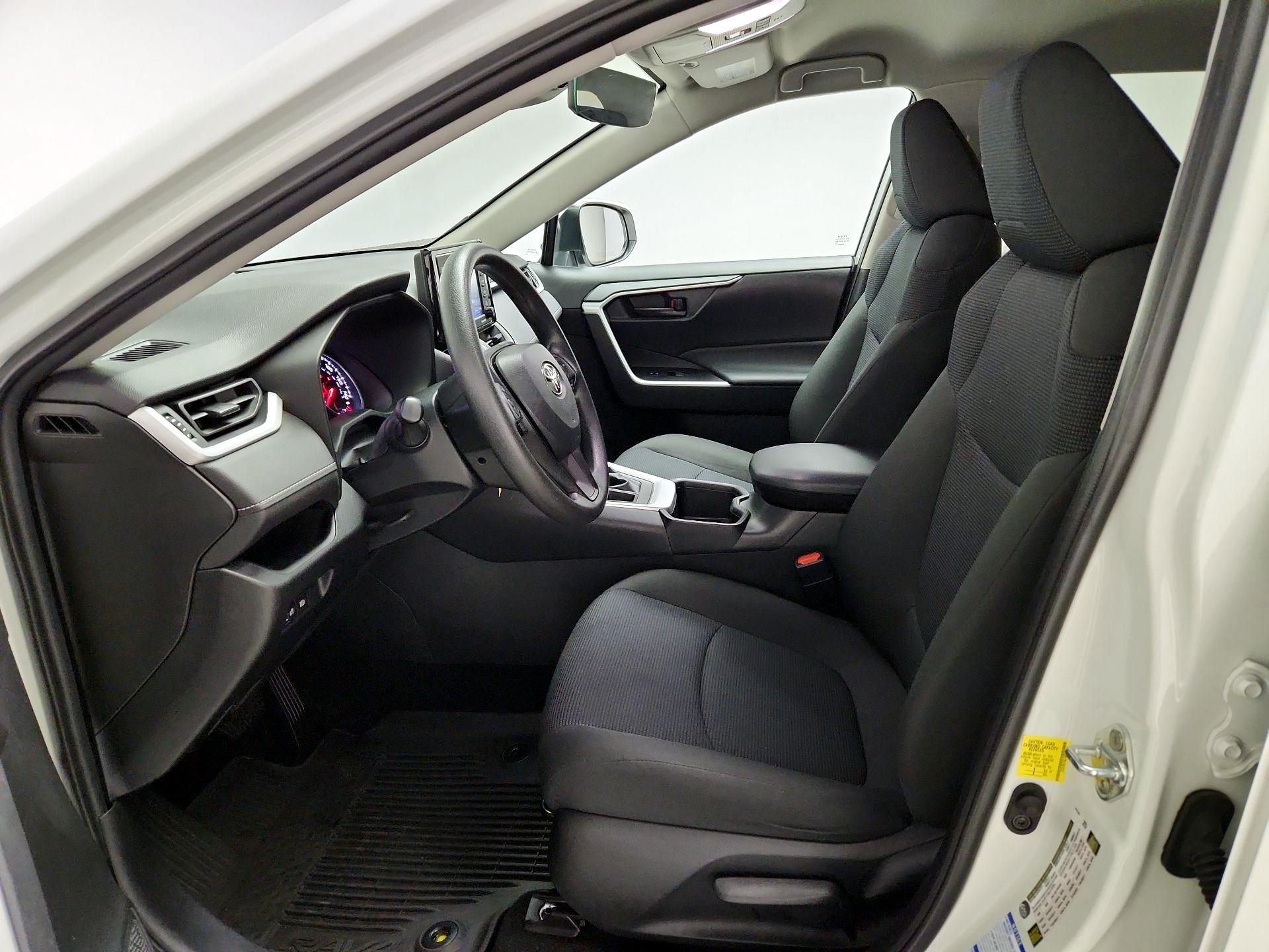 Thumbnail: 2022 Toyota RAV4 - 11