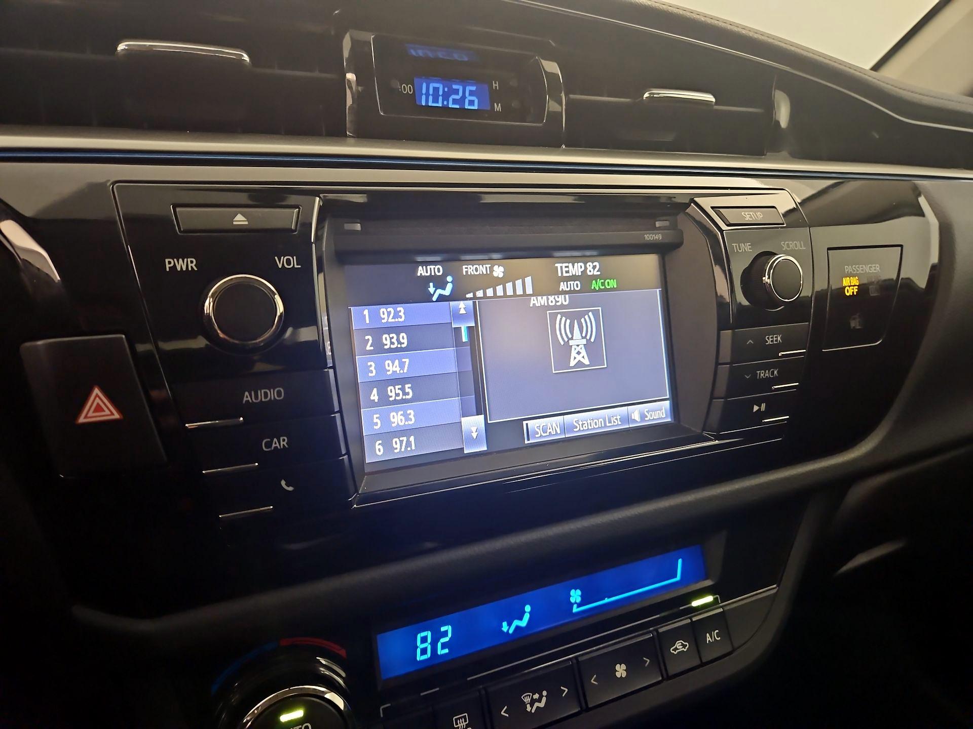 Thumbnail: 2014 Toyota Corolla - 15