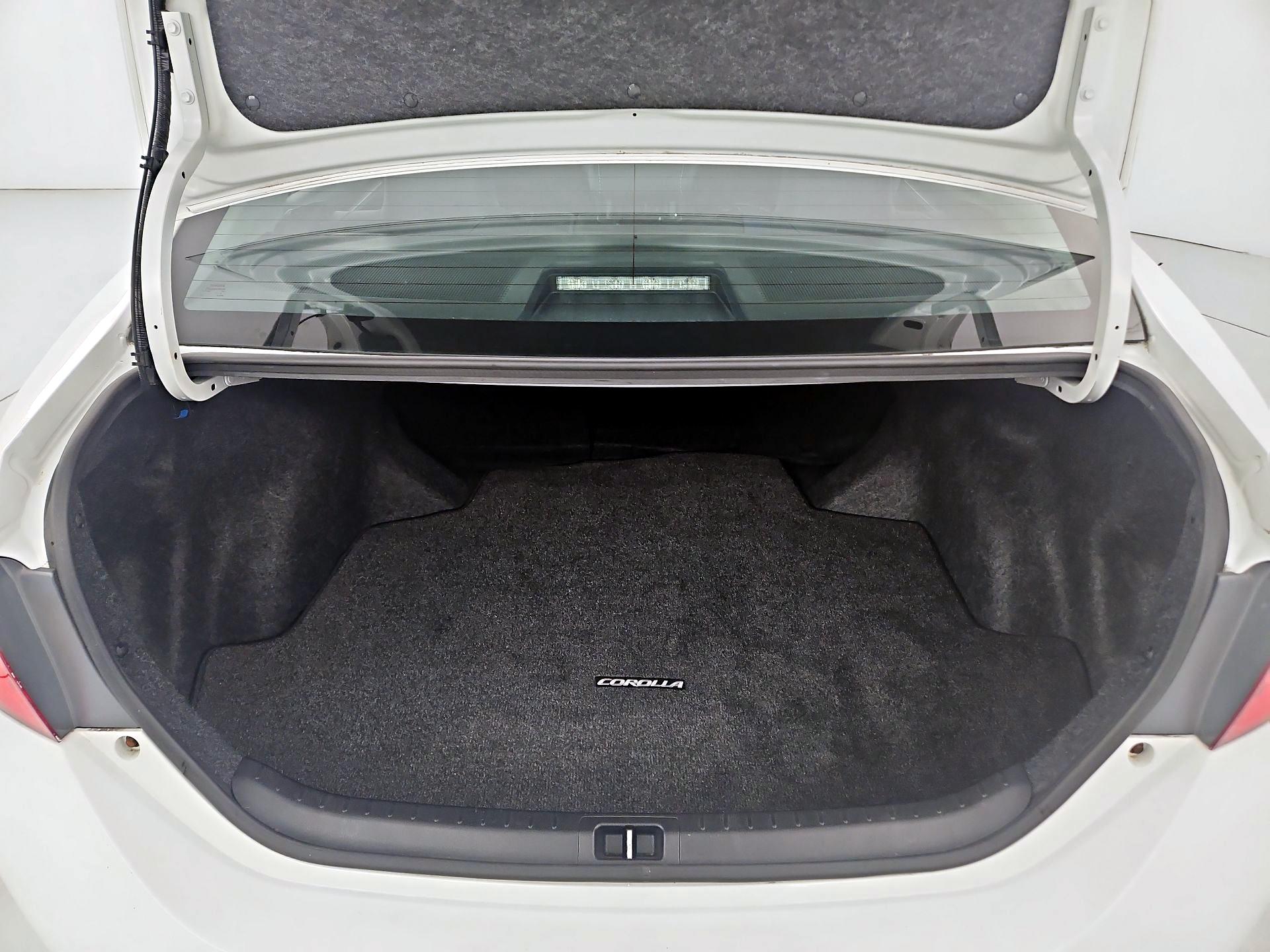 Thumbnail: 2014 Toyota Corolla - 20