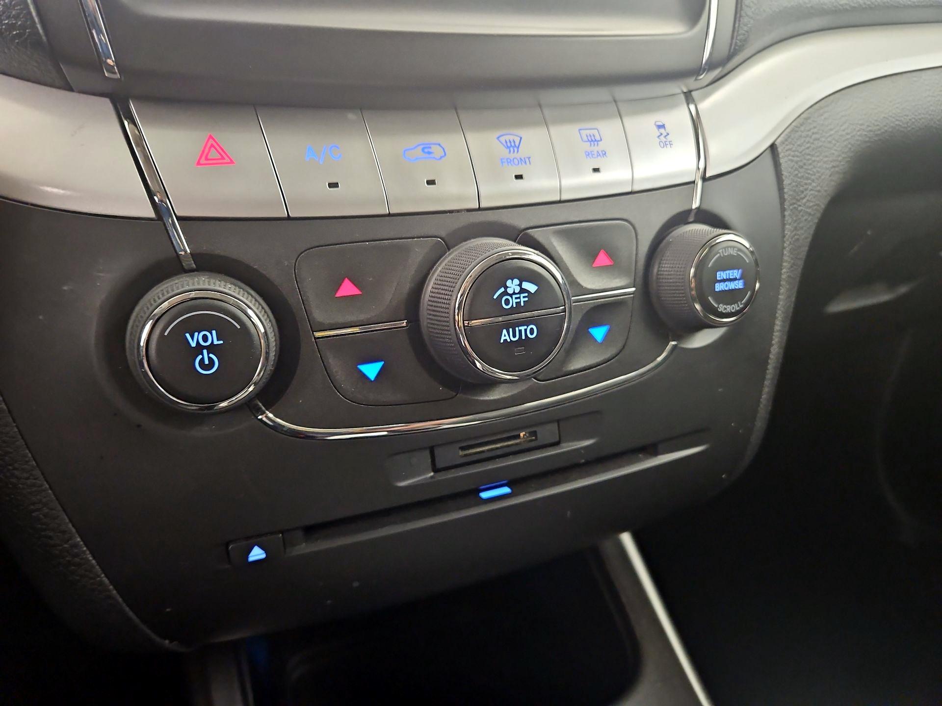 Thumbnail: 2019 Dodge Journey - 16