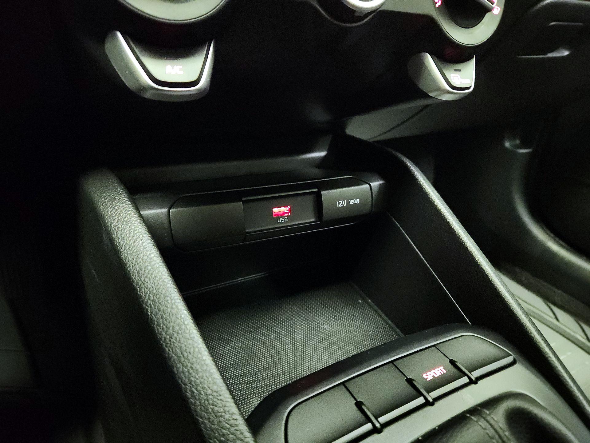 Thumbnail: 2023 Kia Rio - 18