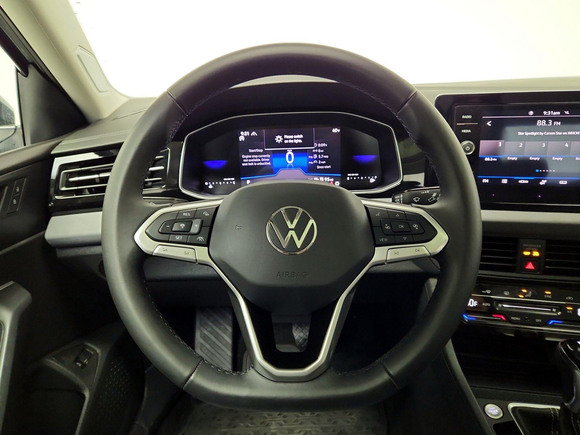 Thumbnail: 2025 Volkswagen Jetta - 10