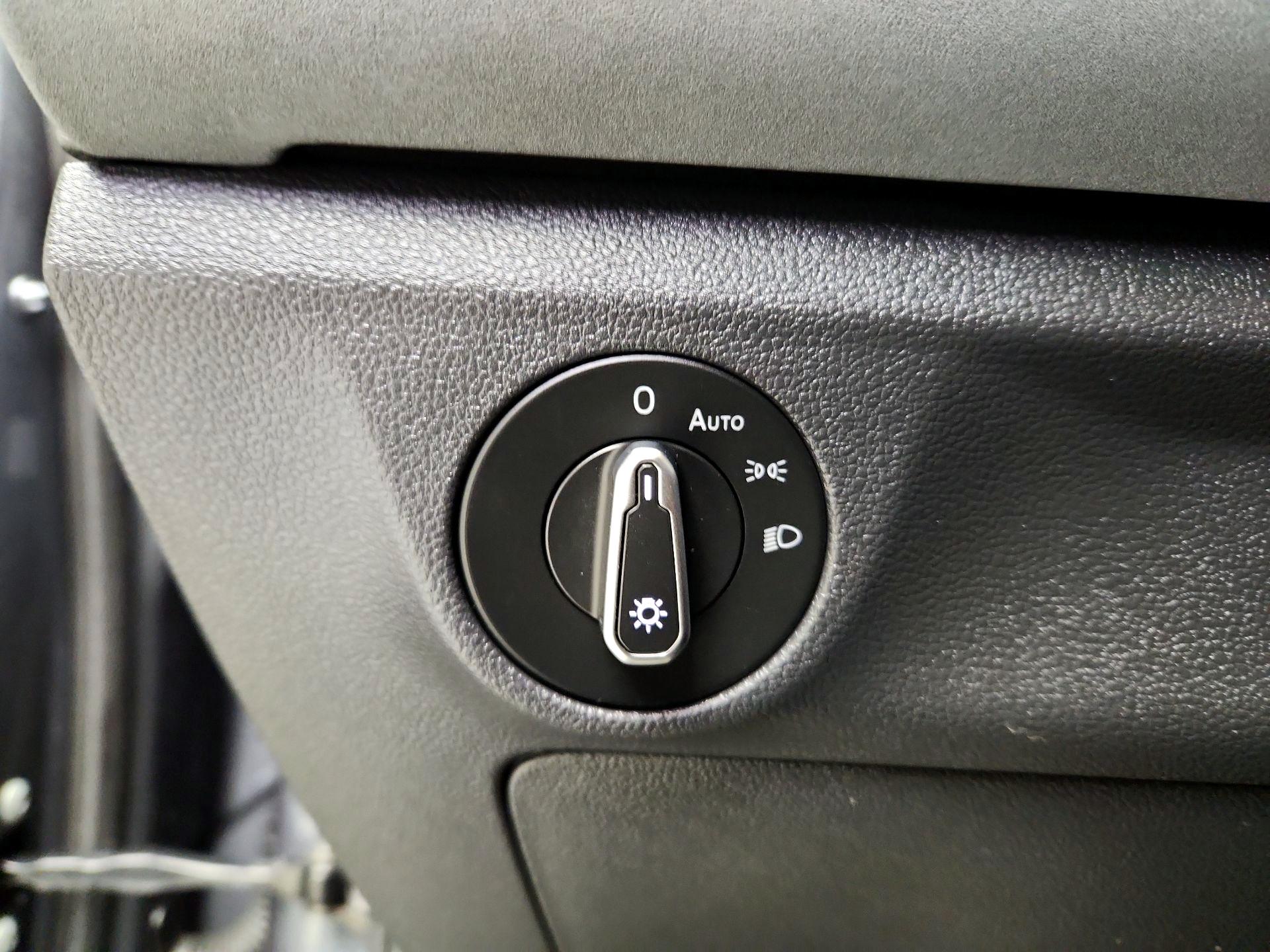 Thumbnail: 2025 Volkswagen Jetta - 13