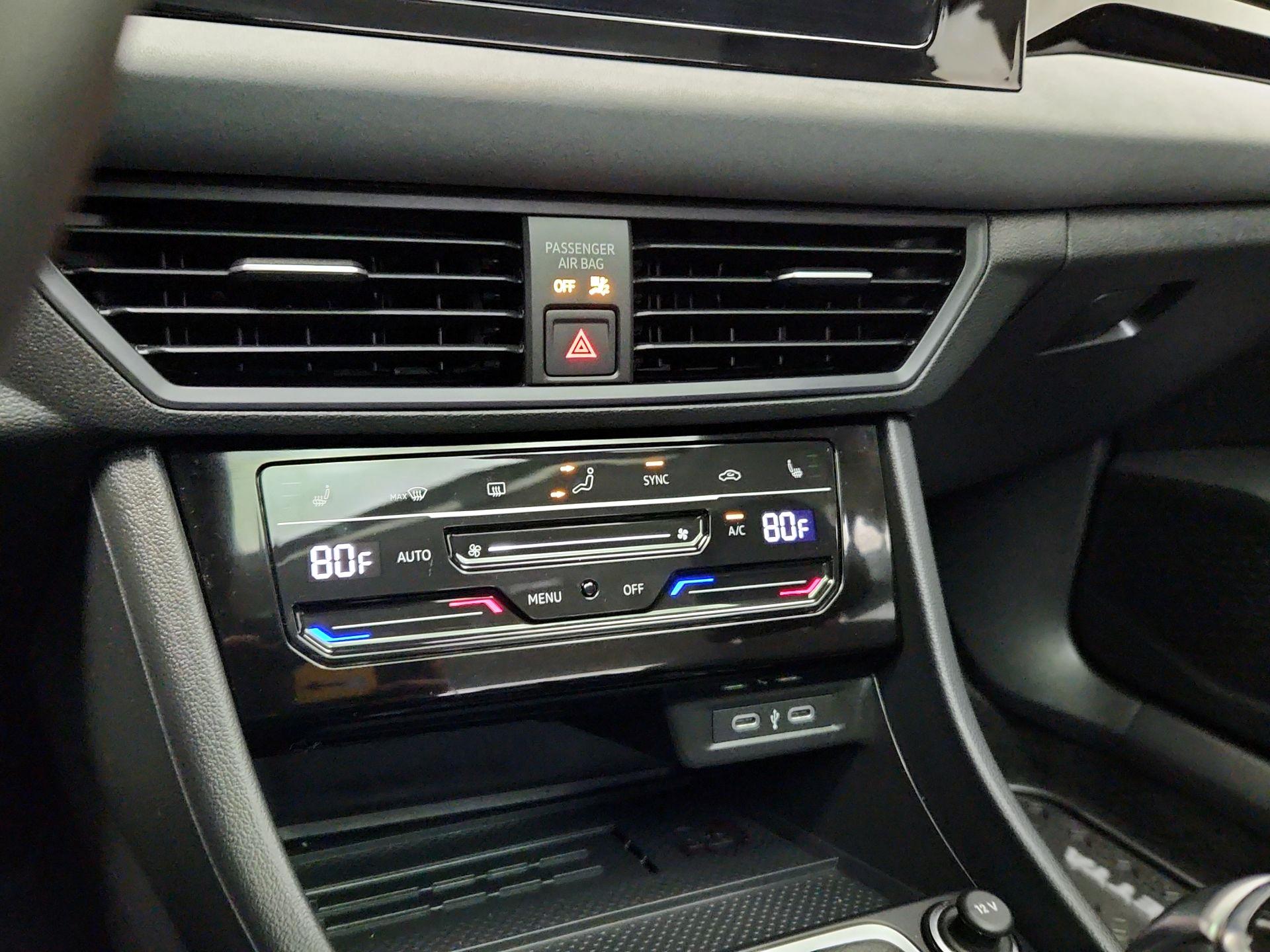 Thumbnail: 2025 Volkswagen Jetta - 16