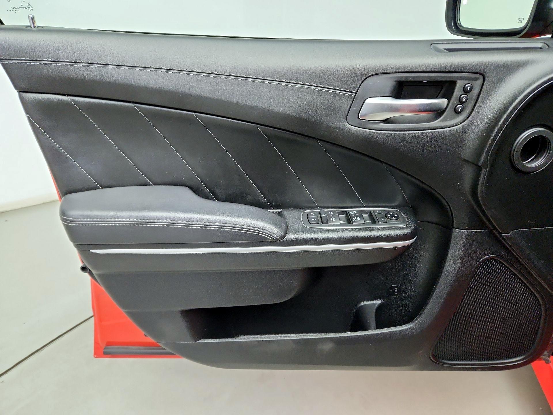 Thumbnail: 2020 Dodge Charger - 12