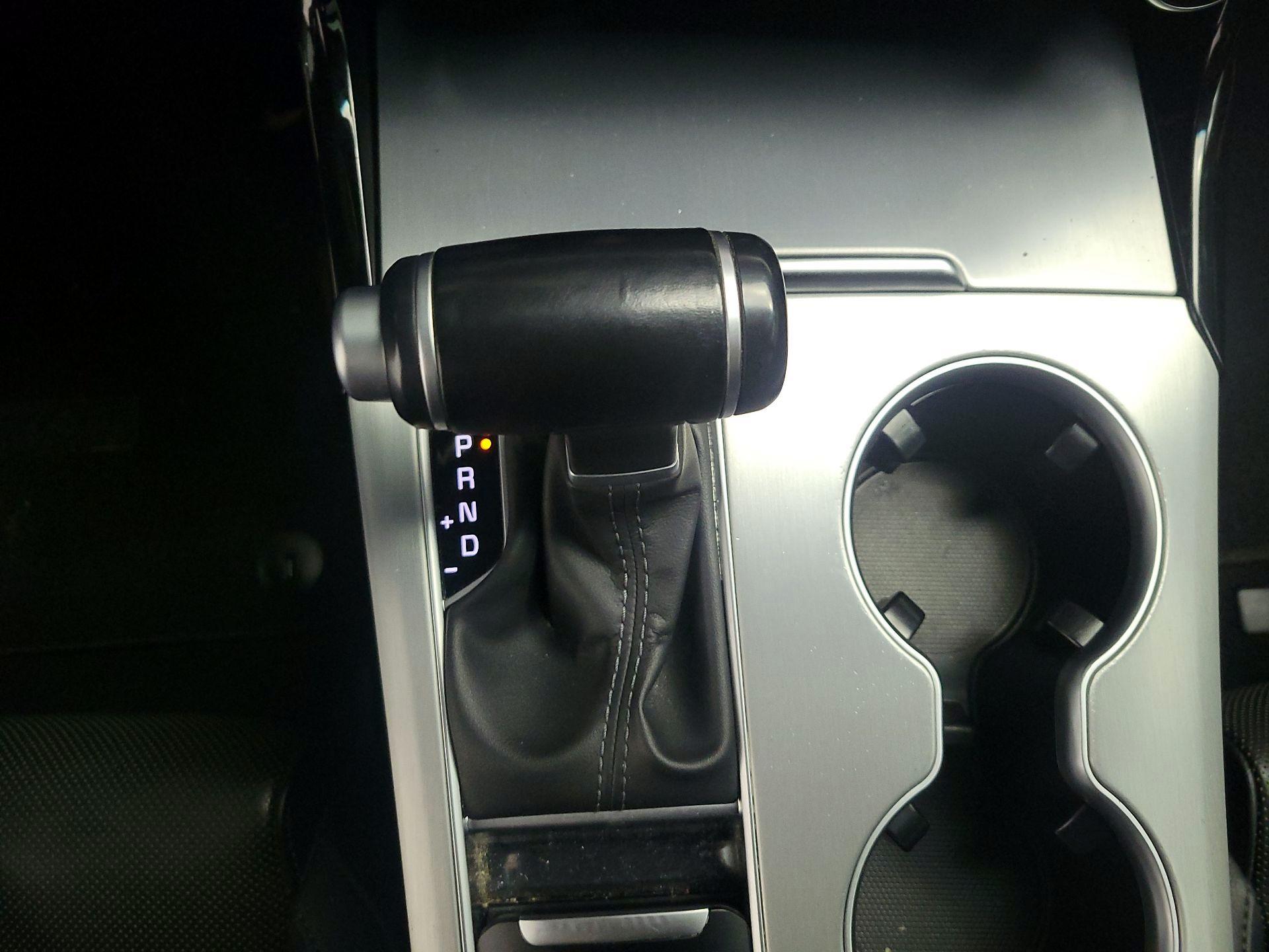 Thumbnail: 2019 Kia Stinger - 15