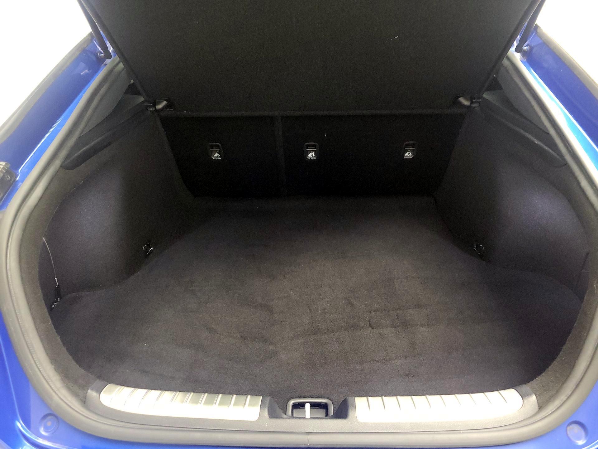 Thumbnail: 2019 Kia Stinger - 16