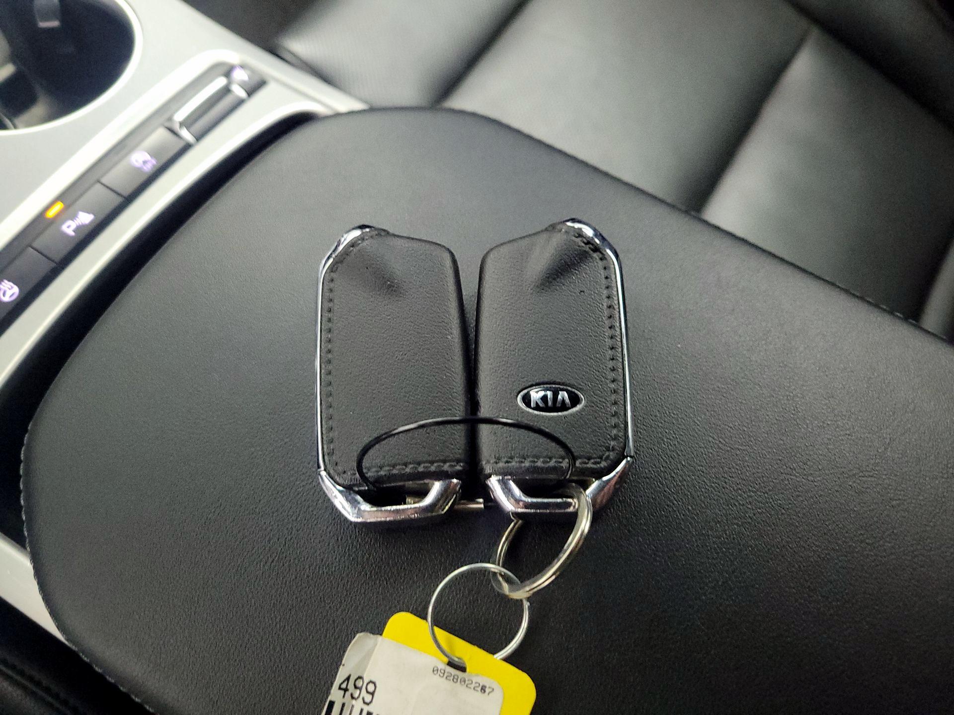 Thumbnail: 2019 Kia Stinger - 18