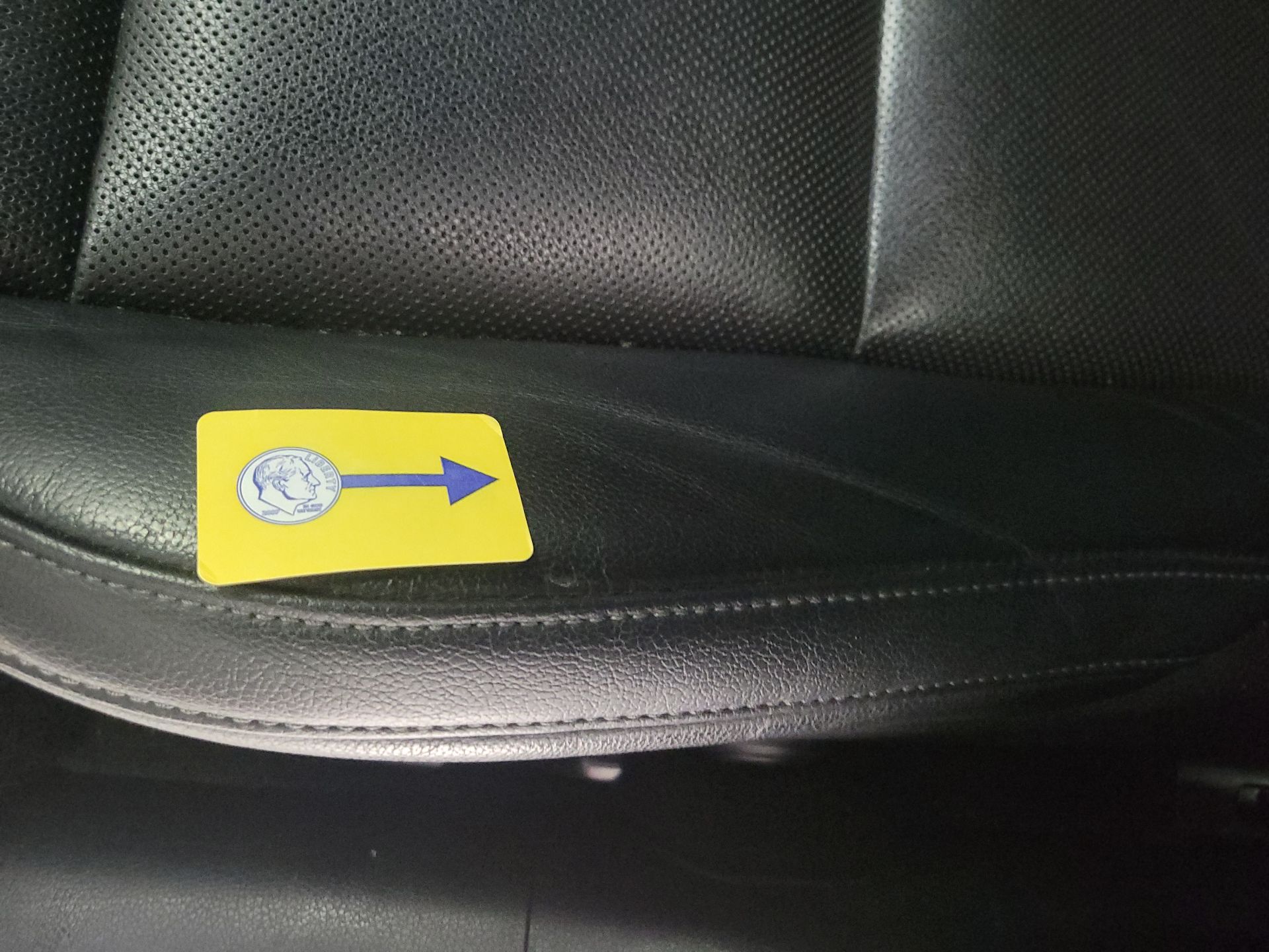 Thumbnail: 2019 Kia Stinger - 19