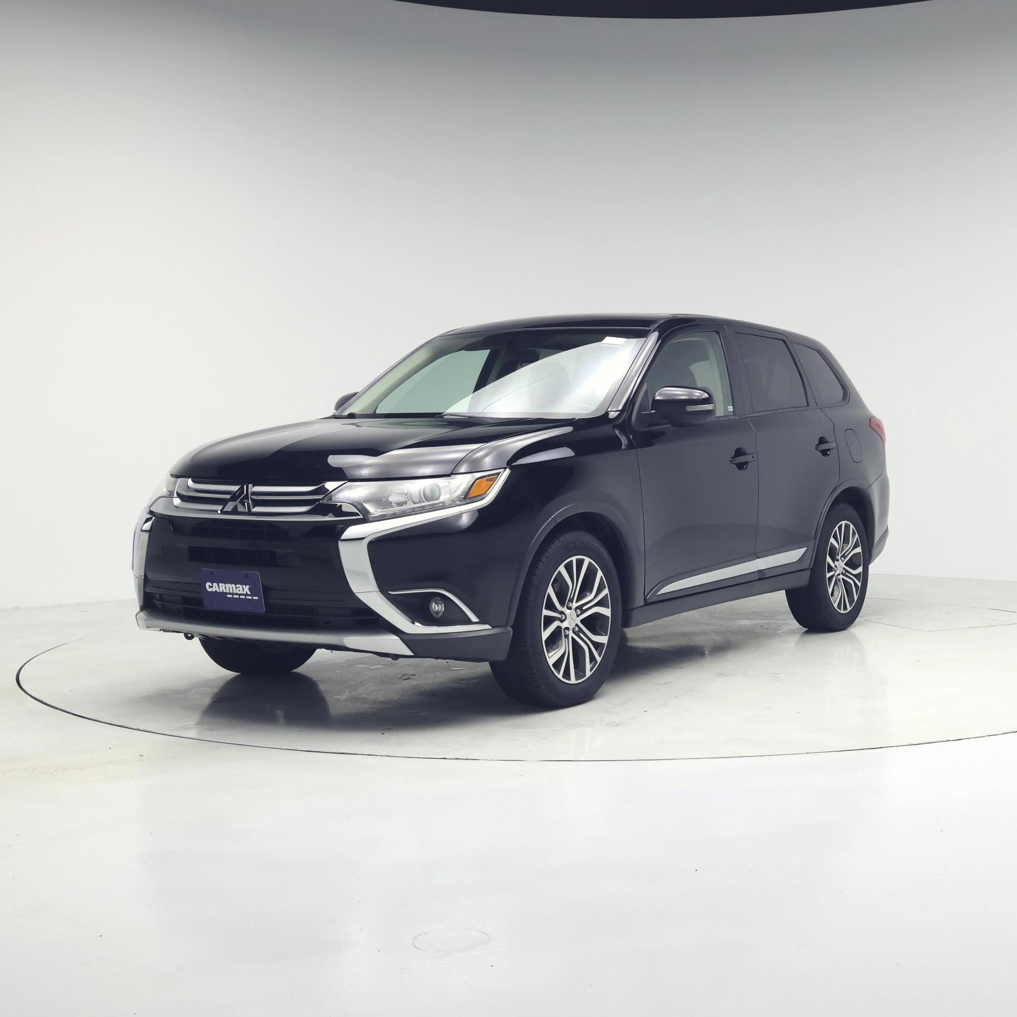 Thumbnail: 2017 Mitsubishi Outlander - 4