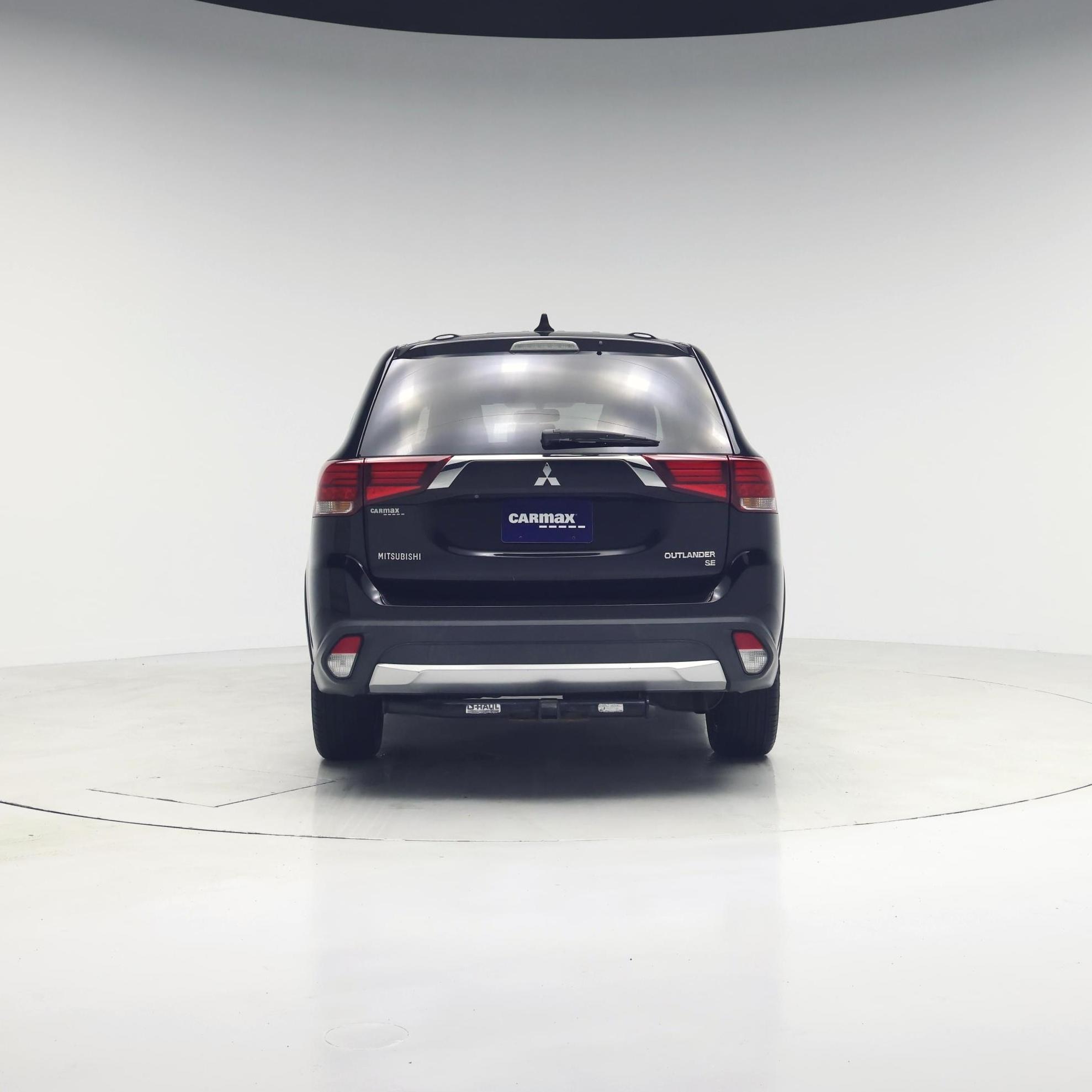 Thumbnail: 2017 Mitsubishi Outlander - 6